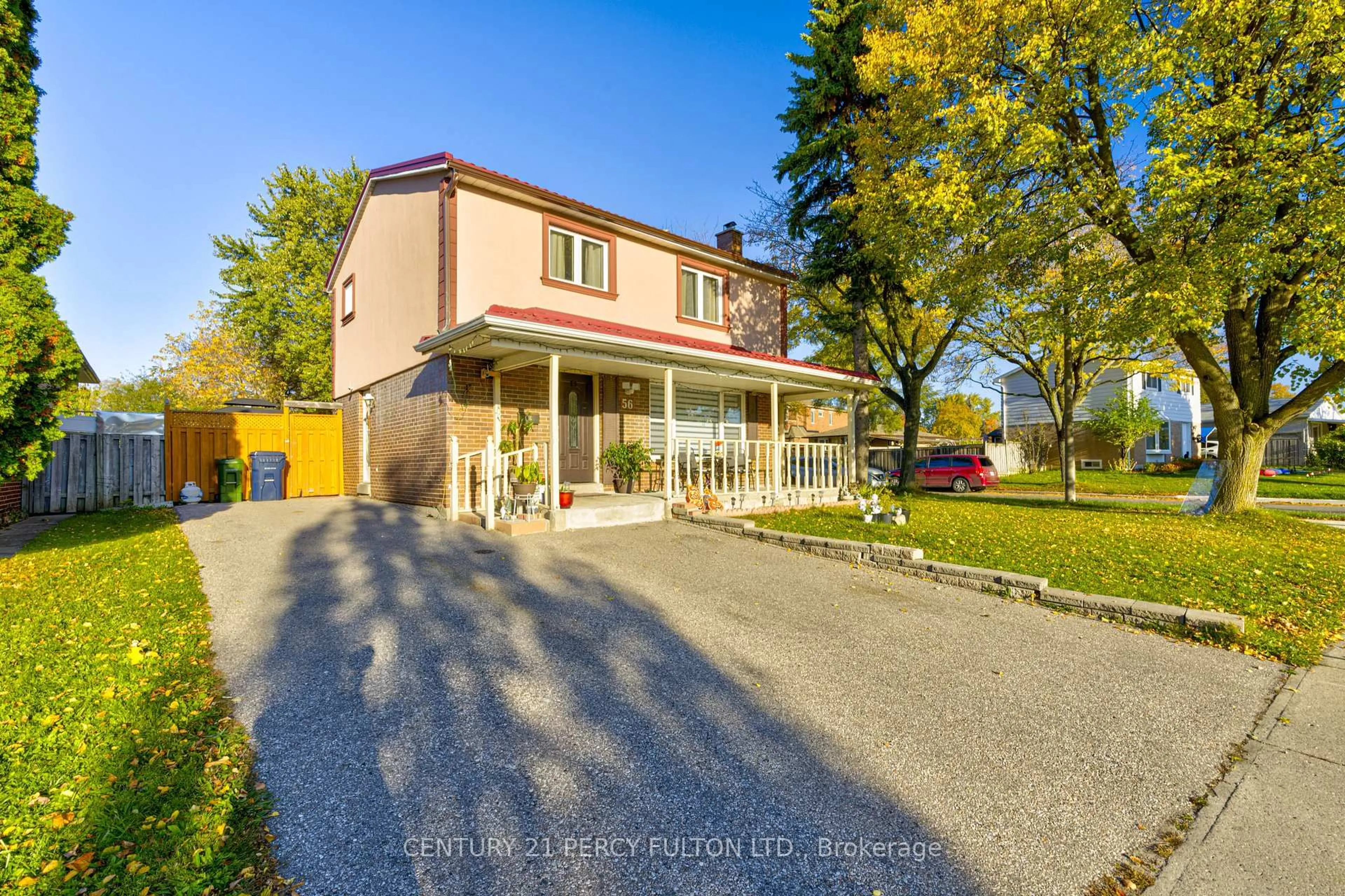 A pic from outside/outdoor area/front of a property/back of a property/a pic from drone, street for 56 Snowball Cres, Toronto Ontario M1B 1R9
