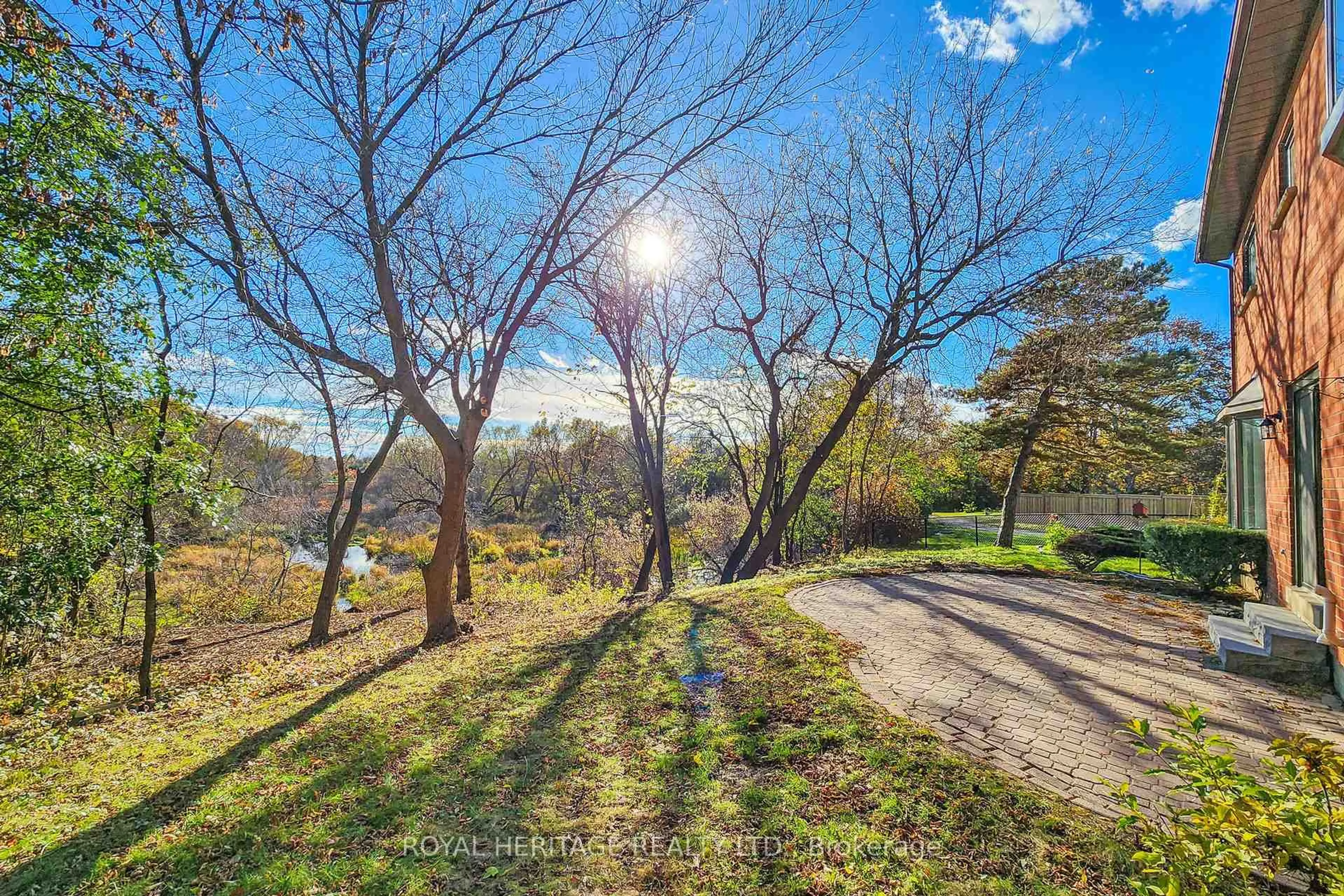 A pic from outside/outdoor area/front of a property/back of a property/a pic from drone, forest/trees view for 37 Rice Dr, Whitby Ontario L1N 7Z2