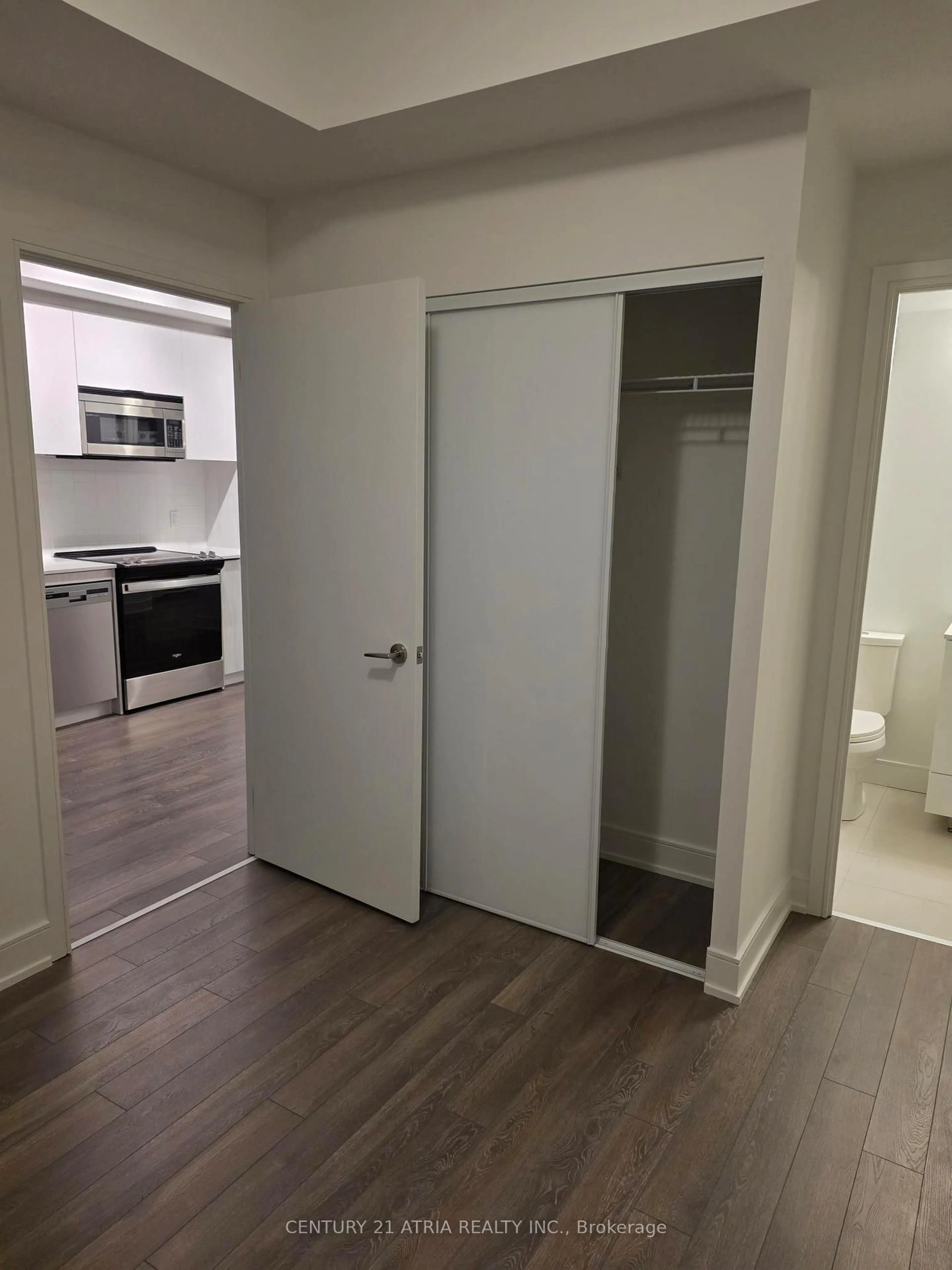 A pic of a room for 1350 Ellesmere Rd #1015, Toronto Ontario M1P 2X9