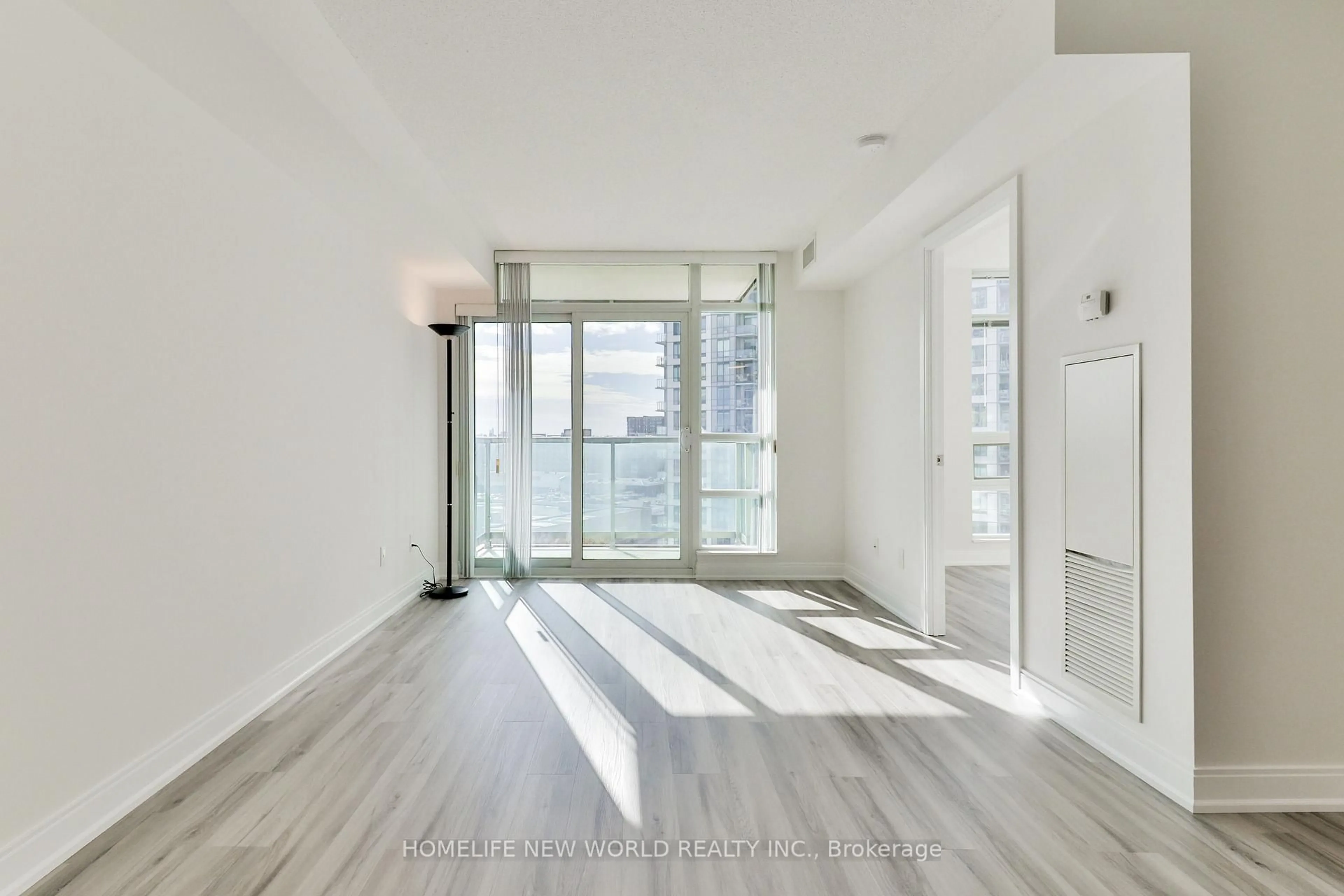 Indoor entryway for 238 Bonis Ave #1121, Toronto Ontario M1T 3W7