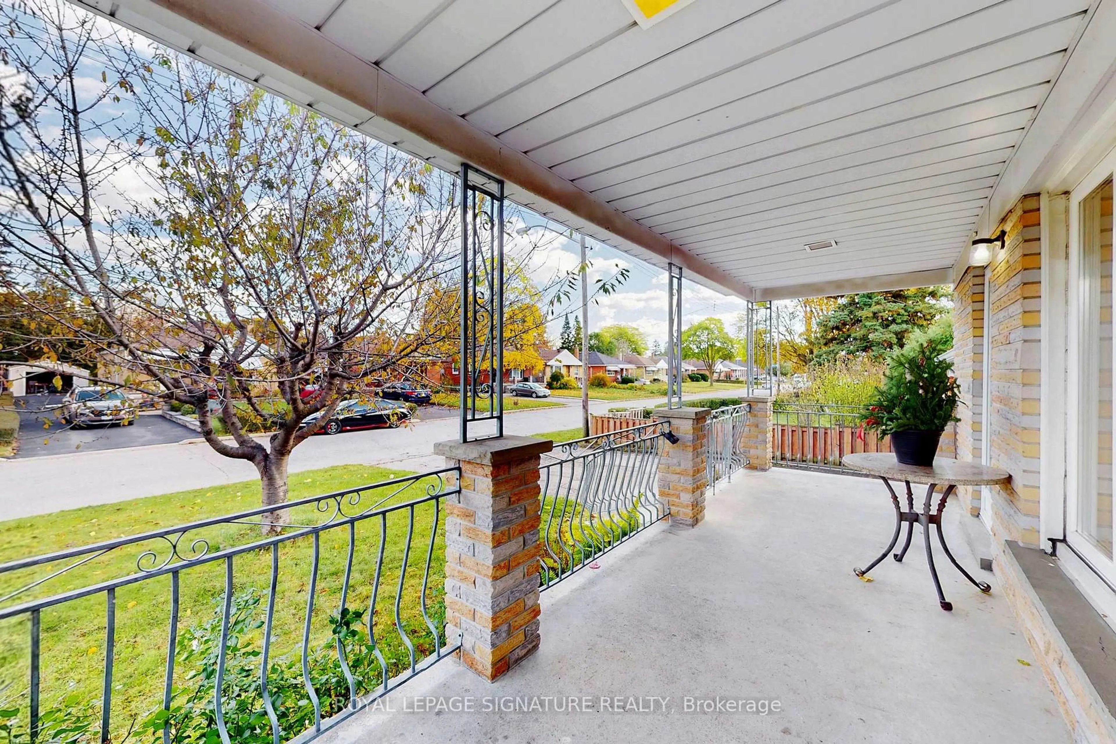 Patio, water/lake/river/ocean view for 30 Princeway Dr, Toronto Ontario M1R 2W1