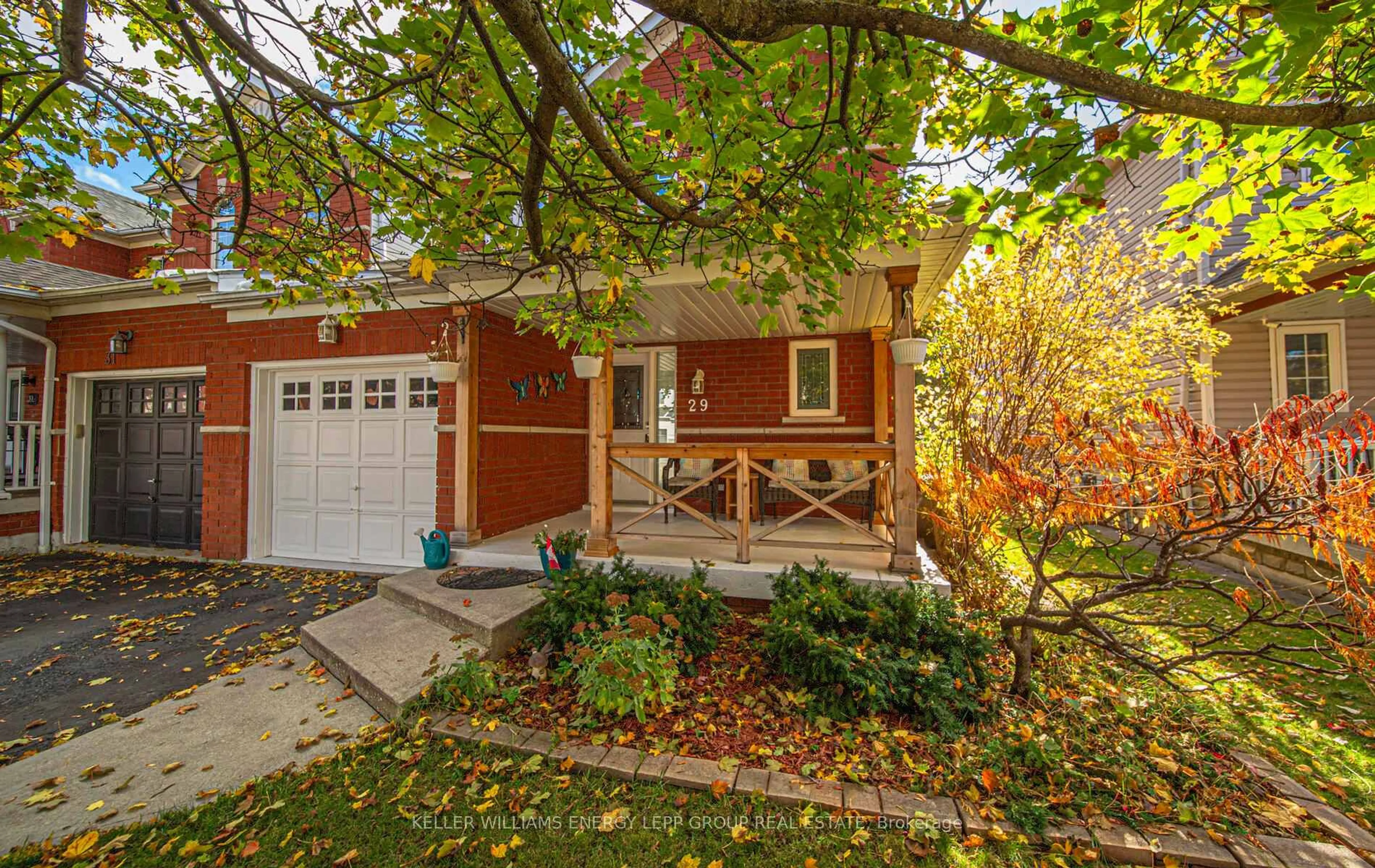 Unknown for 29 Primeau Ave, Whitby Ontario L1M 2B7