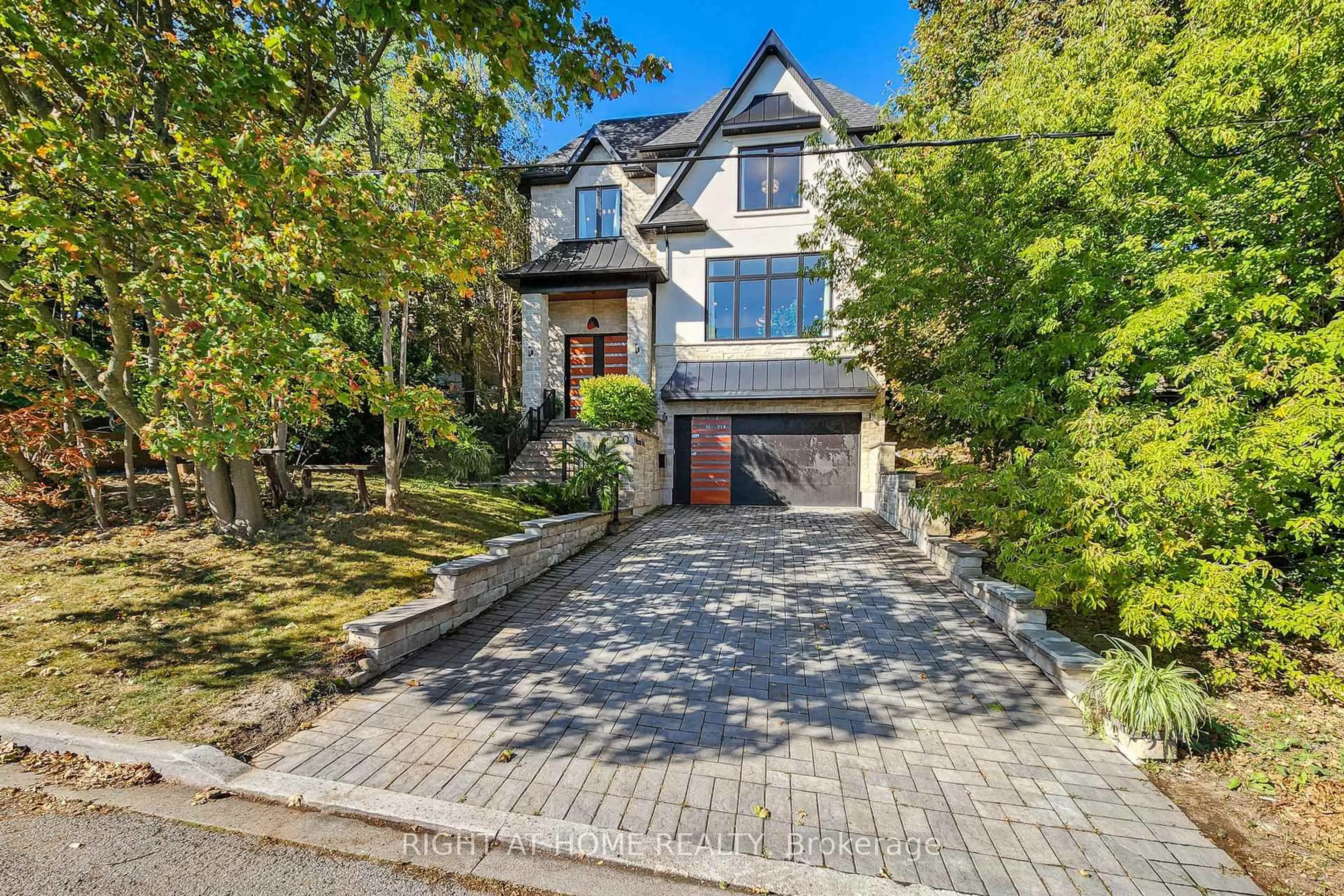 Home with brick exterior material, street for 700 Hillcrest Rd, Pickering Ontario L1W 2P1