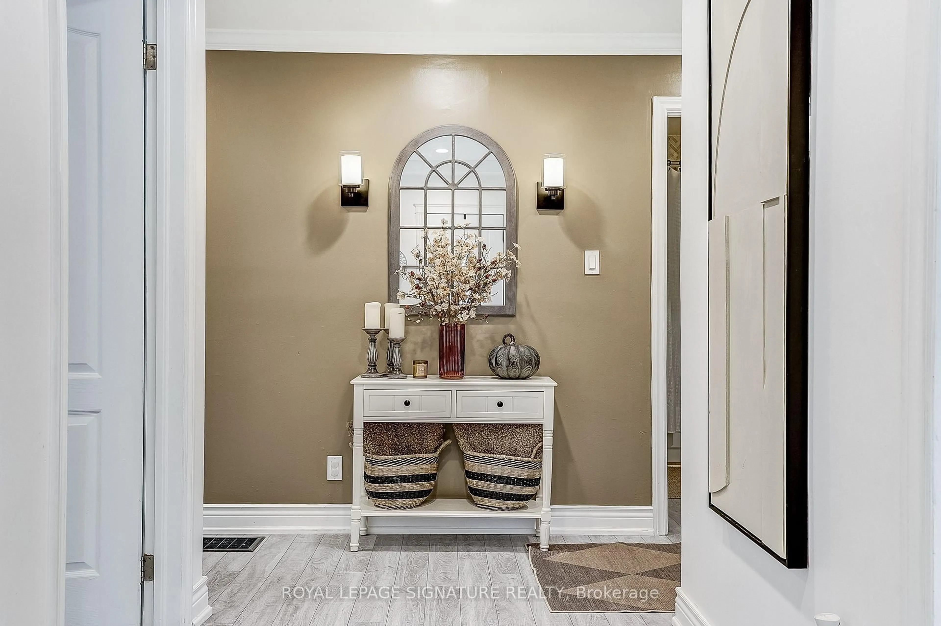 Indoor entryway for 26 George St, Ajax Ontario L1S 1S5