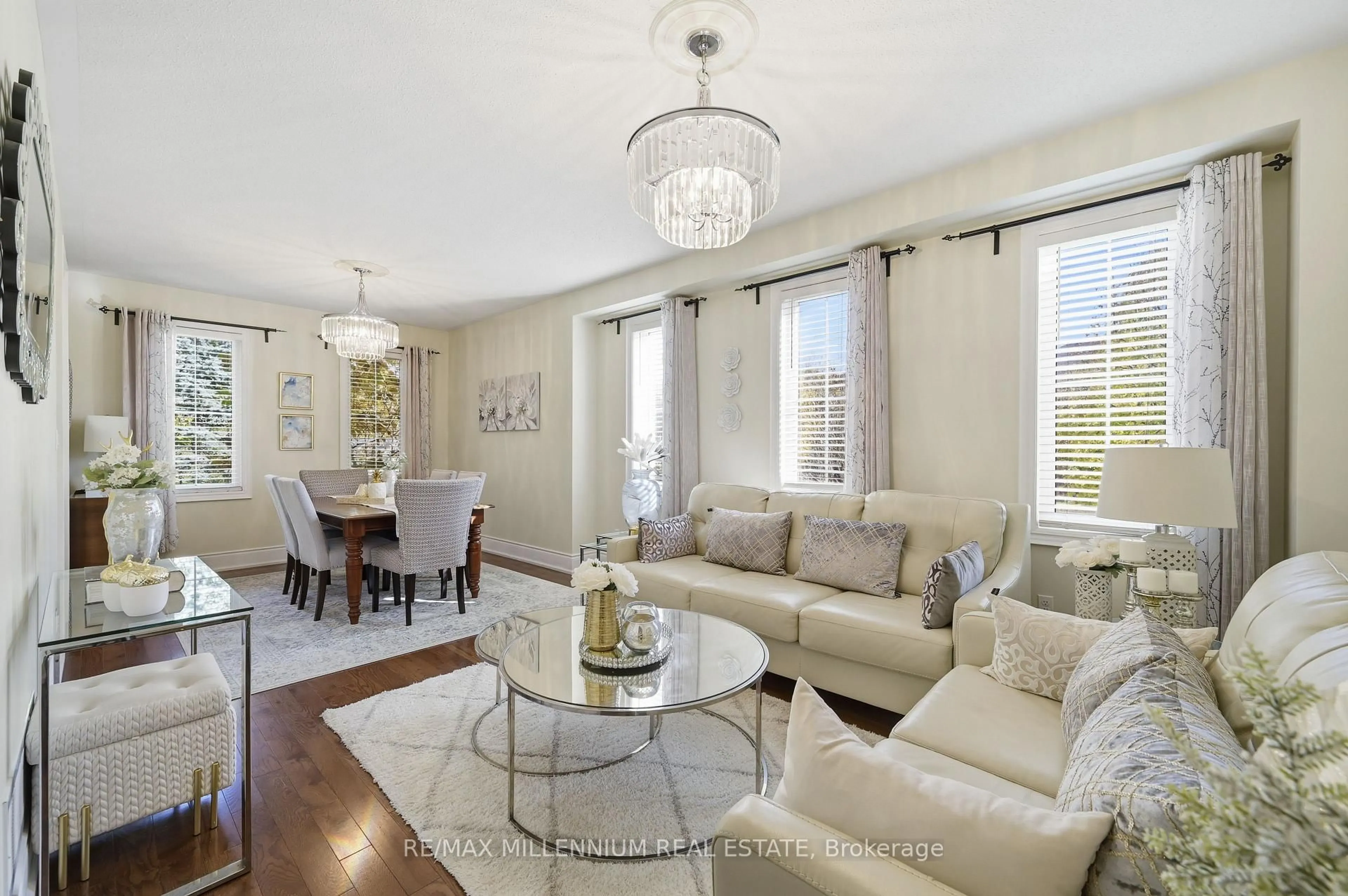 Living room with furniture, unknown for 2083 Bridle Rd, Oshawa Ontario L1L 0A5