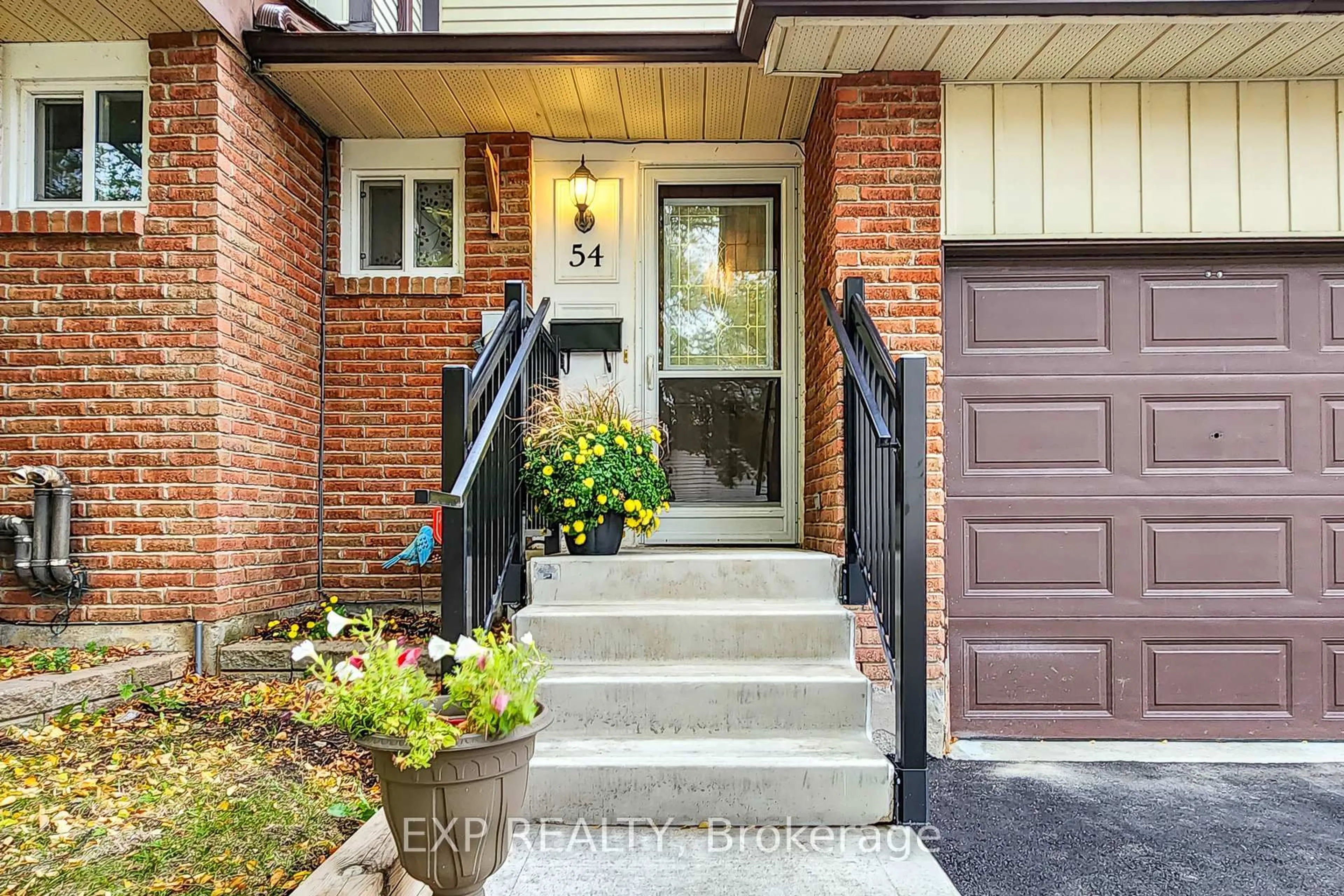 Indoor entryway for 54 Parker Cres, Ajax Ontario L1S 3R5
