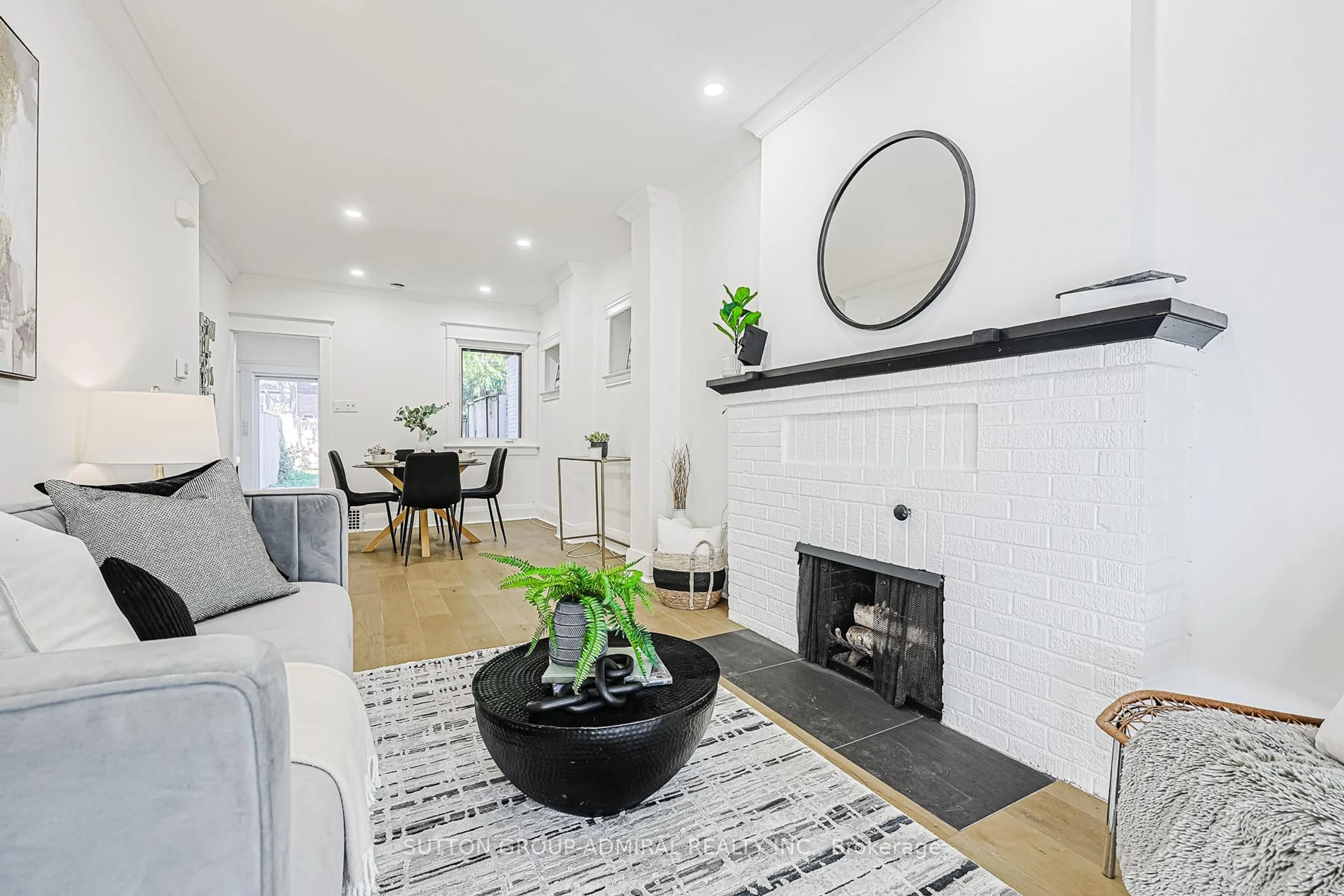 Living room with furniture, unknown for 67 Gainsborough Rd, Toronto Ontario M4L 3C1