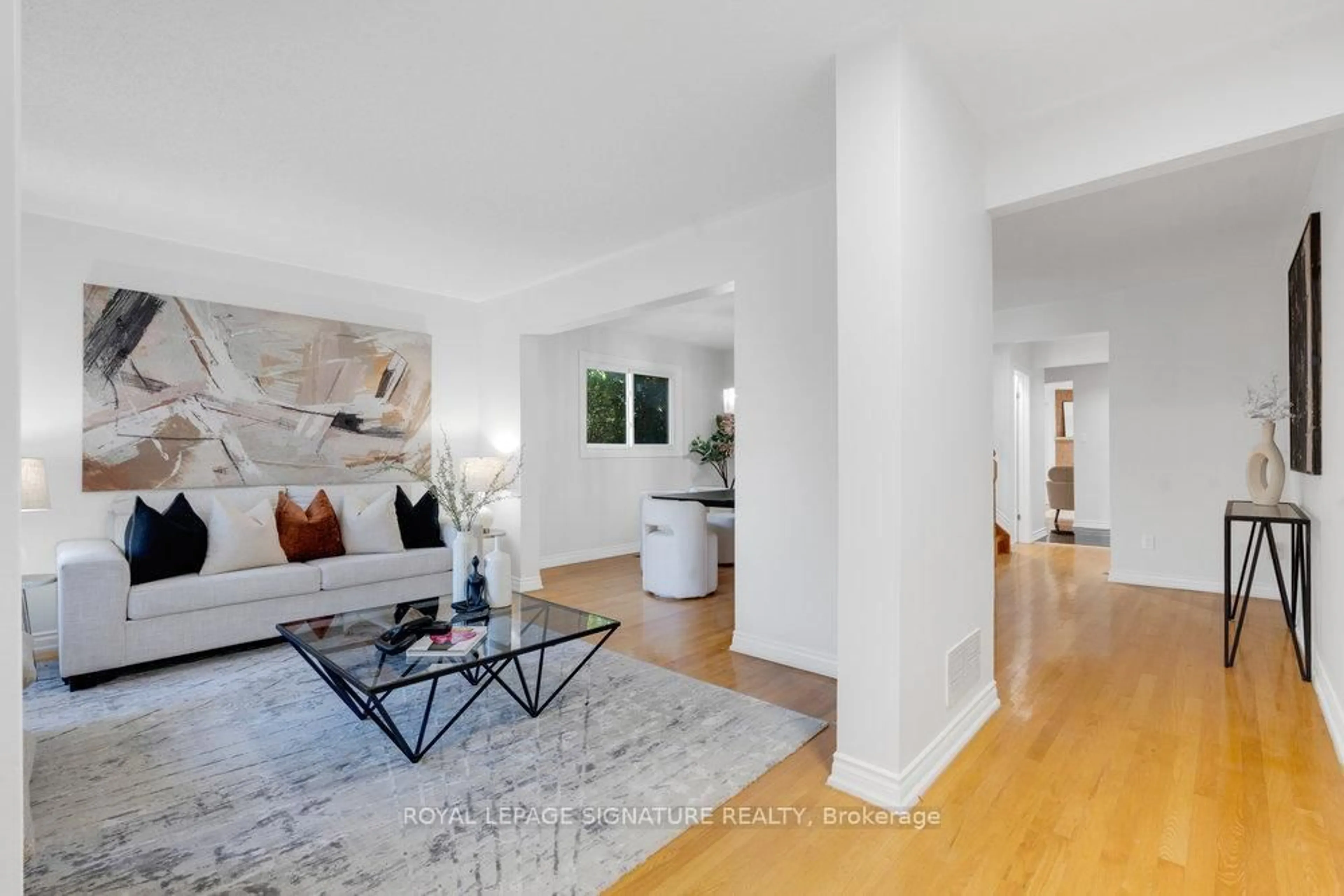 Unknown for 165 Clonmore Dr, Toronto Ontario M1N 1X9