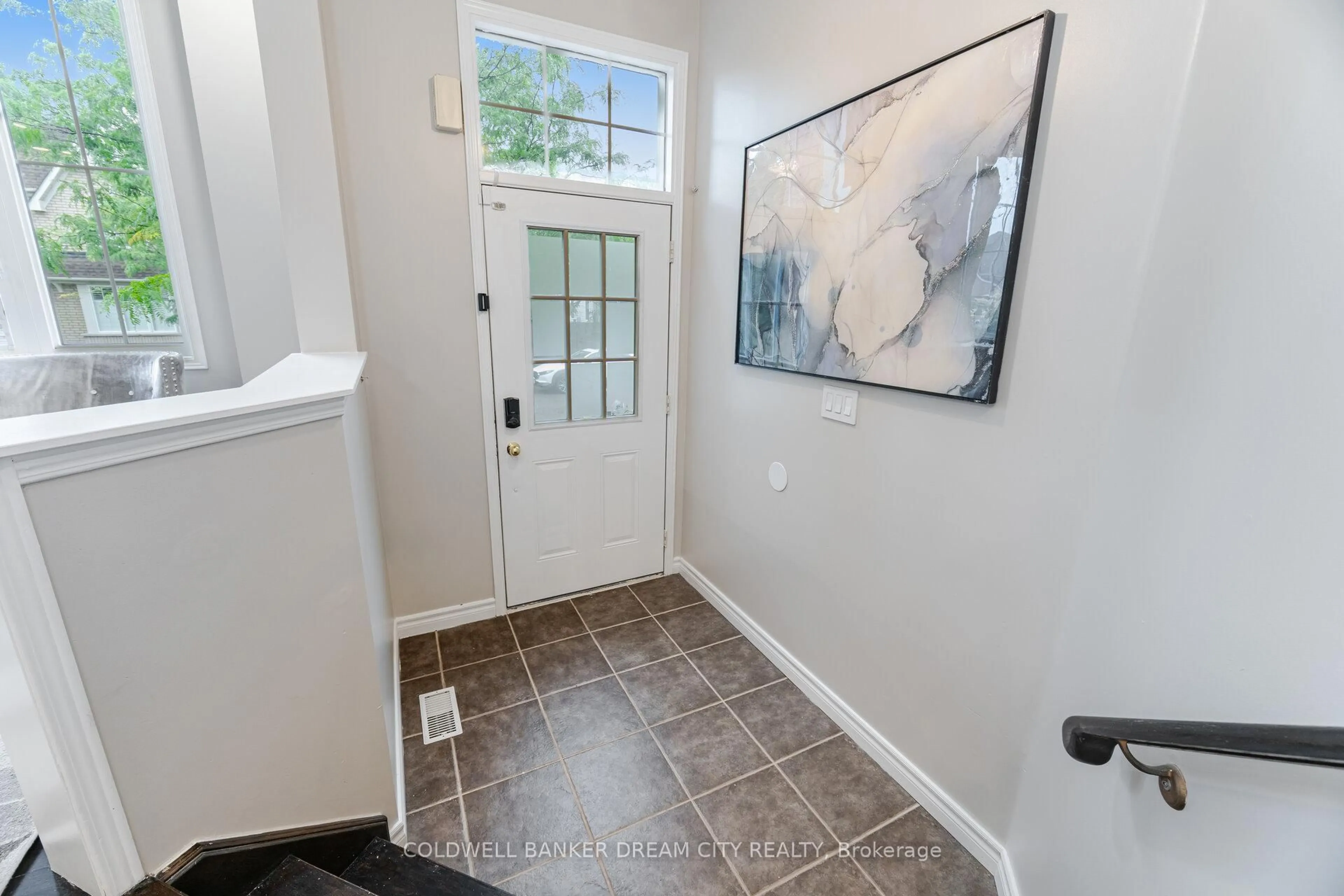 Indoor entryway for 70 Brandwood Sq, Ajax Ontario L1Z 2B9