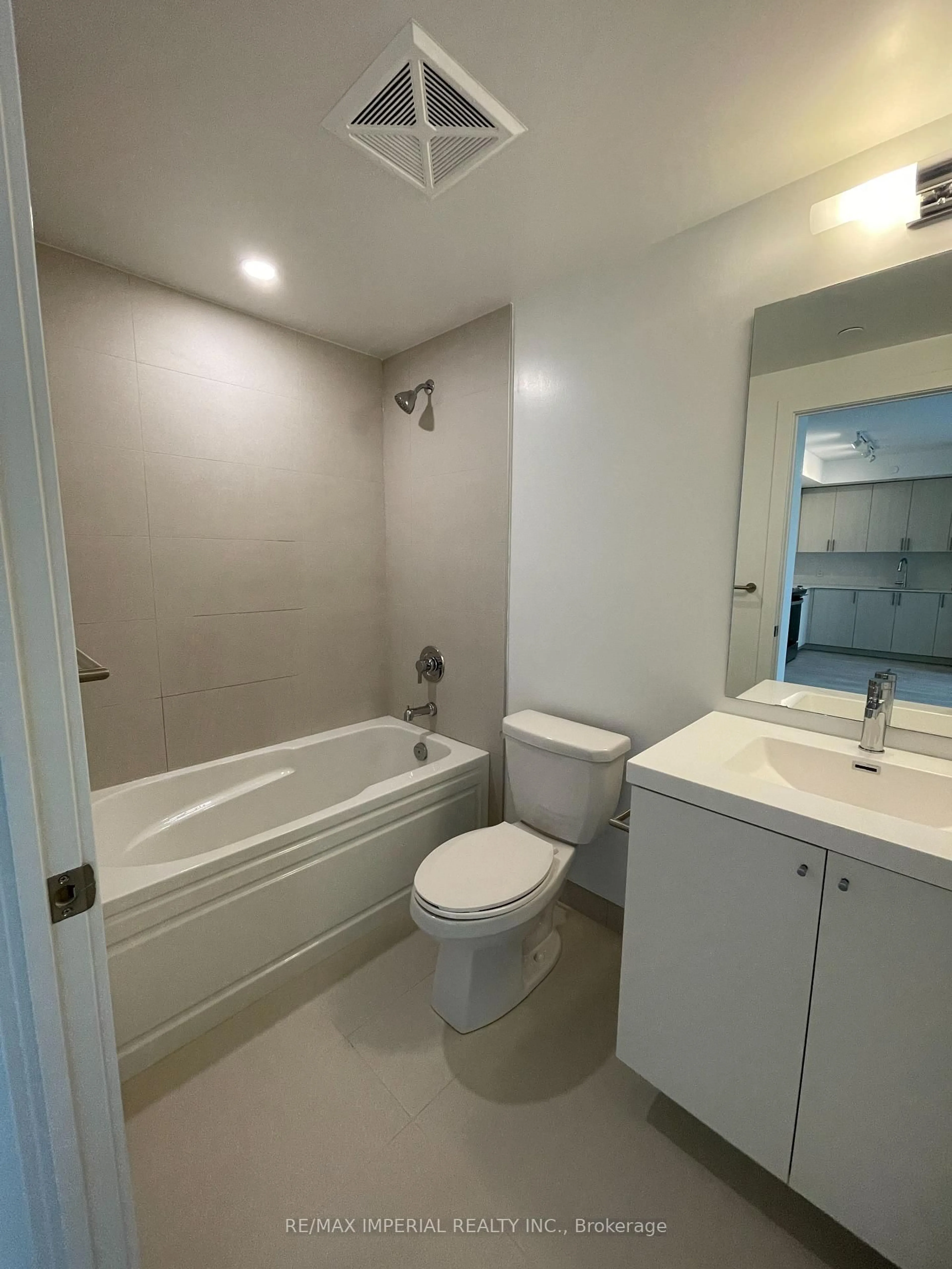 A pic of a room for 2545 Simcoe St #808, Oshawa Ontario L1L 0W3