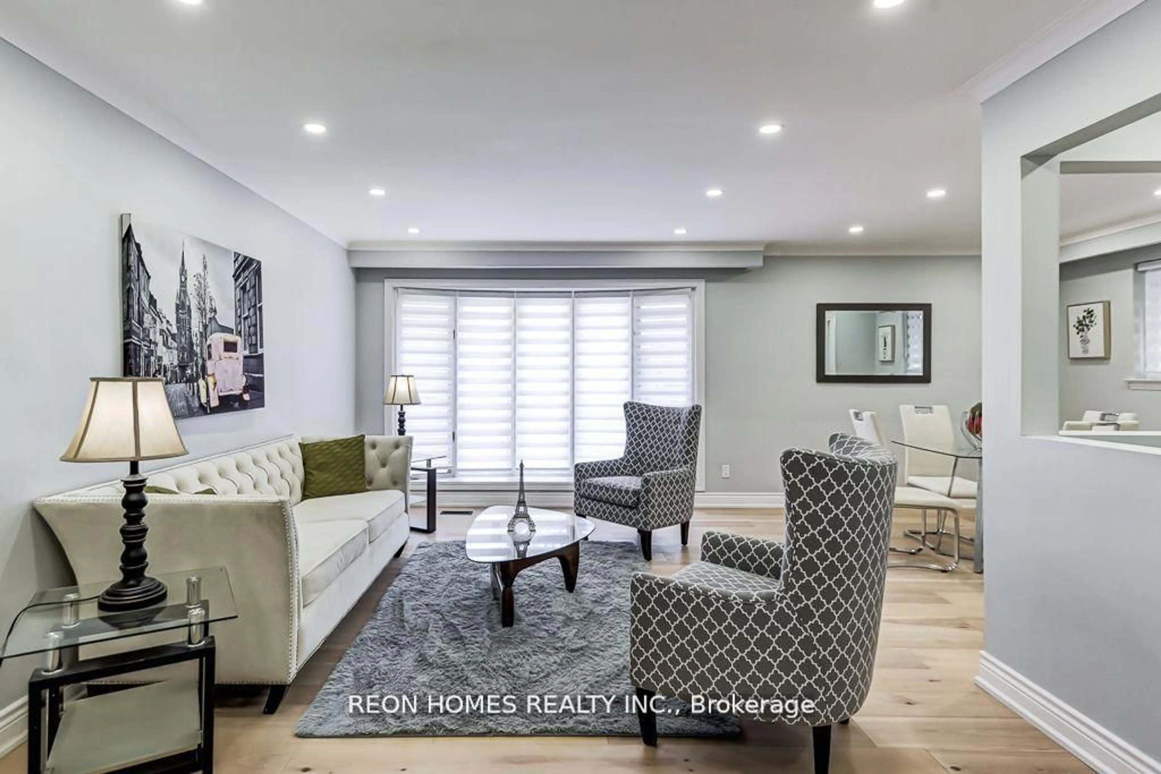 Living room with furniture, unknown for 20 Bluefin Cres, Toronto Ontario M1H 2L1