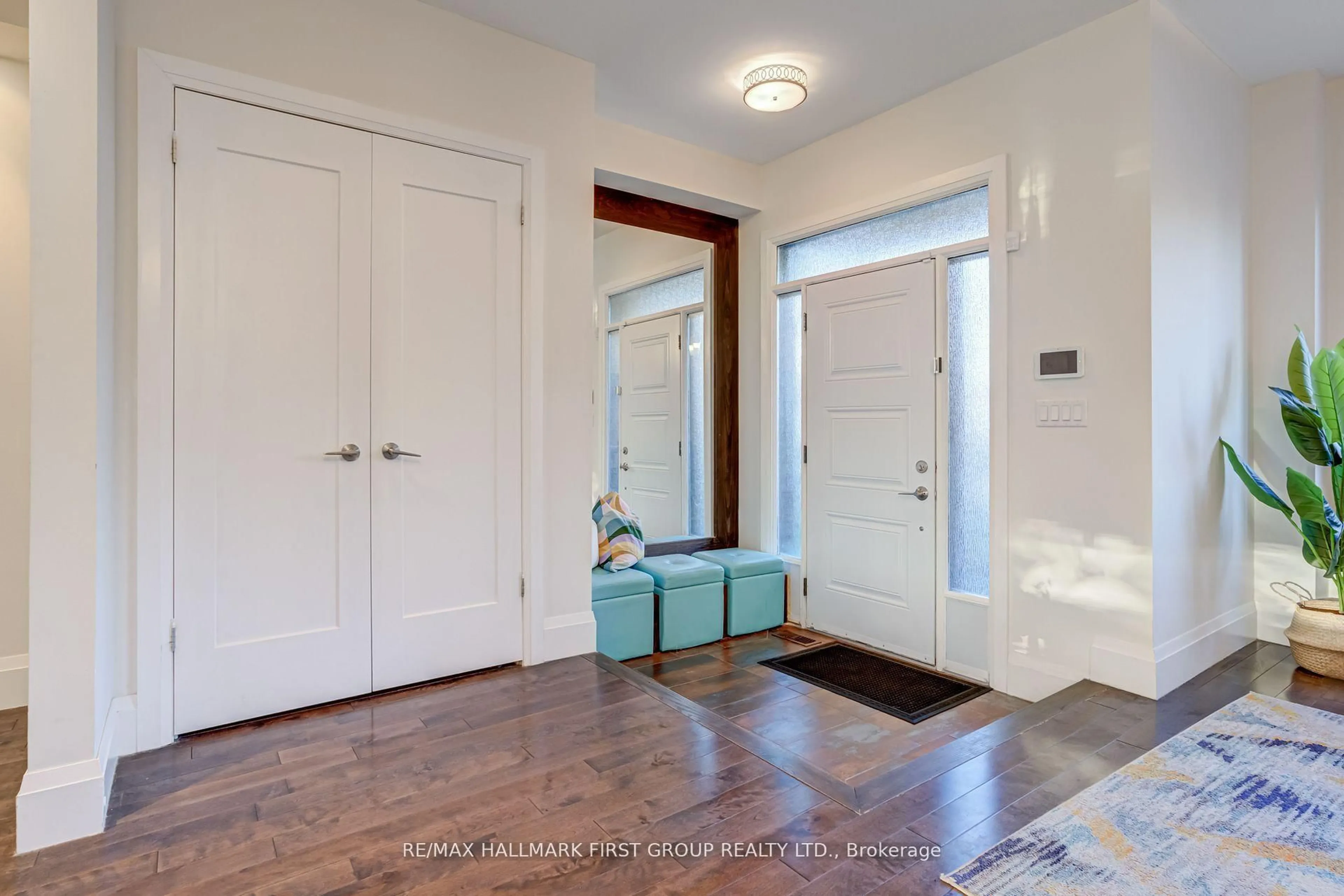 Indoor entryway for 38 Mystic Ave, Toronto Ontario M1L 4G9