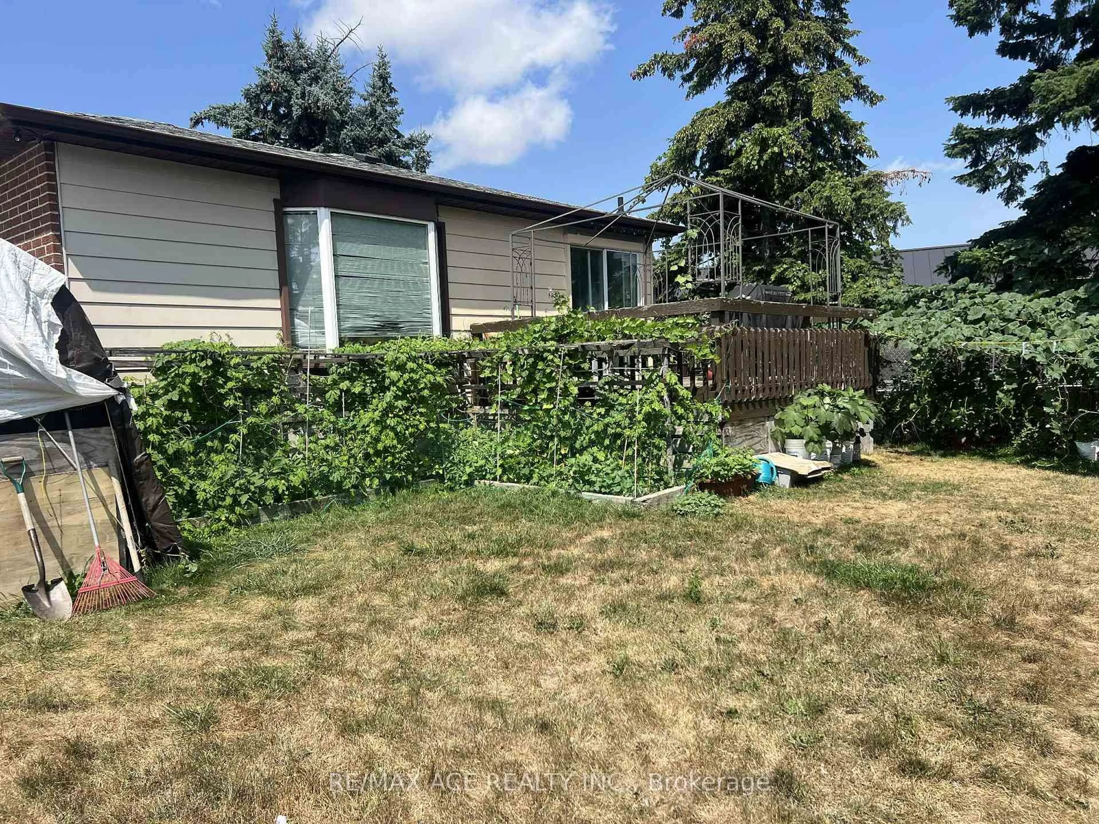 Unknown for 33 Crow Tr, Toronto Ontario M1B 1X6