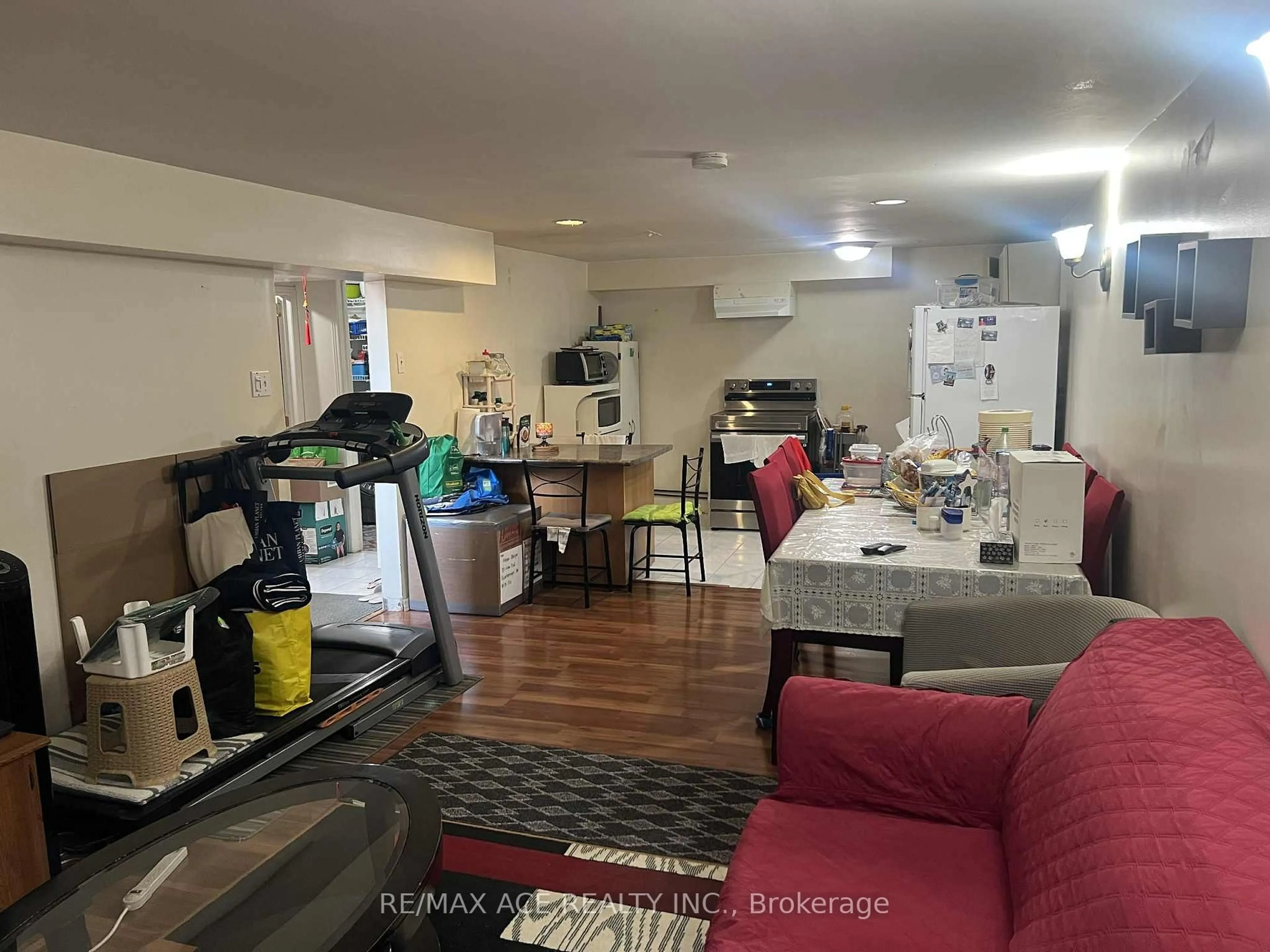 A pic of a room for 33 Crow Tr, Toronto Ontario M1B 1X6