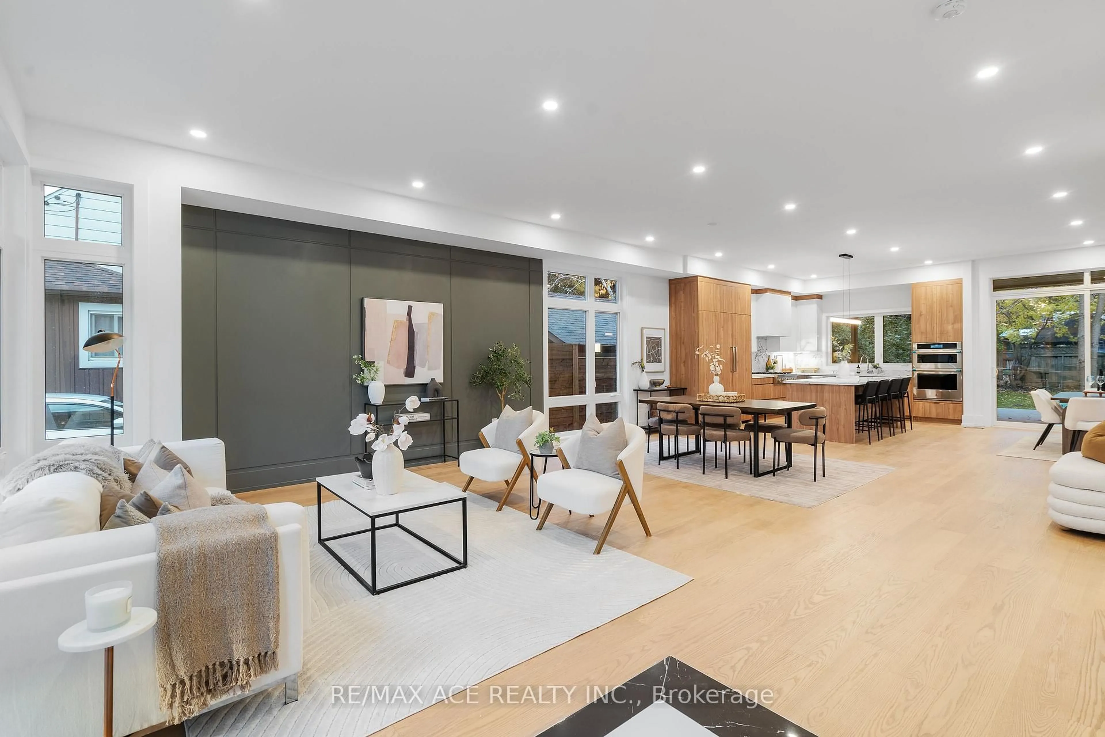 Open concept kitchen, unknown for 175 Harewood Ave, Toronto Ontario M1M 2S1