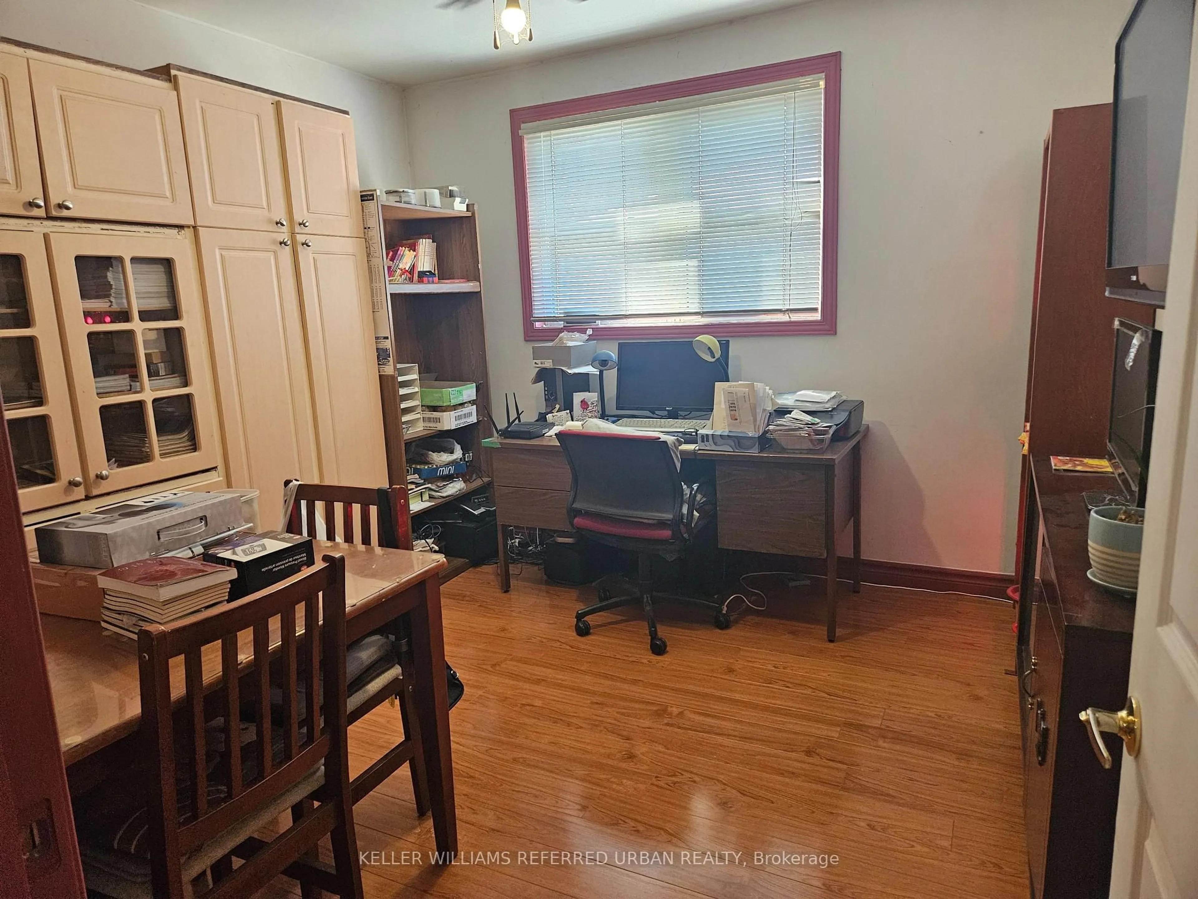 A pic of a room for 5332 Lawrence Ave, Toronto Ontario M1C 1R4