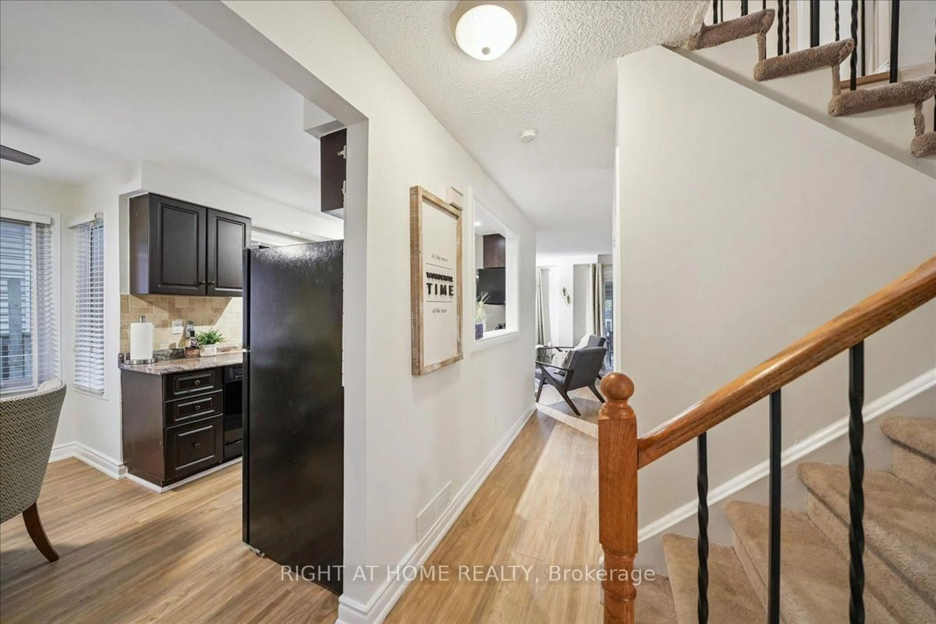 Indoor entryway for 64 Hart Blvd, Clarington Ontario L1B 1E4