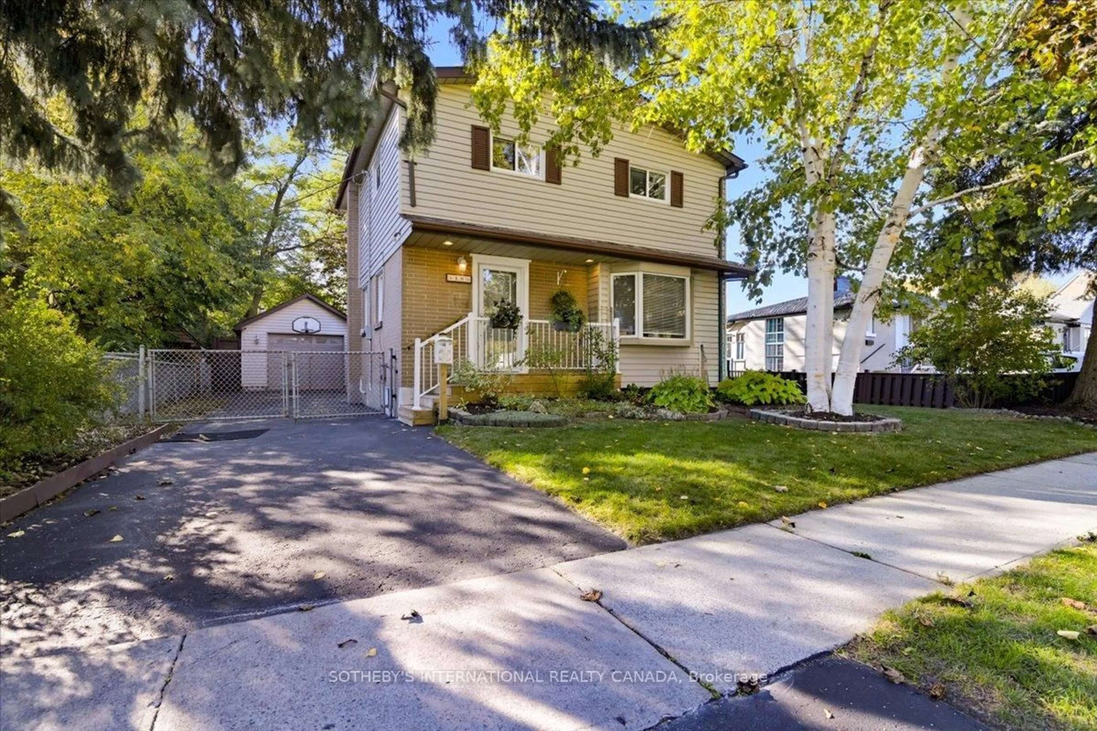 Home with vinyl exterior material, street for 10 Roosevelt Ave, Ajax Ontario L1S 2L2