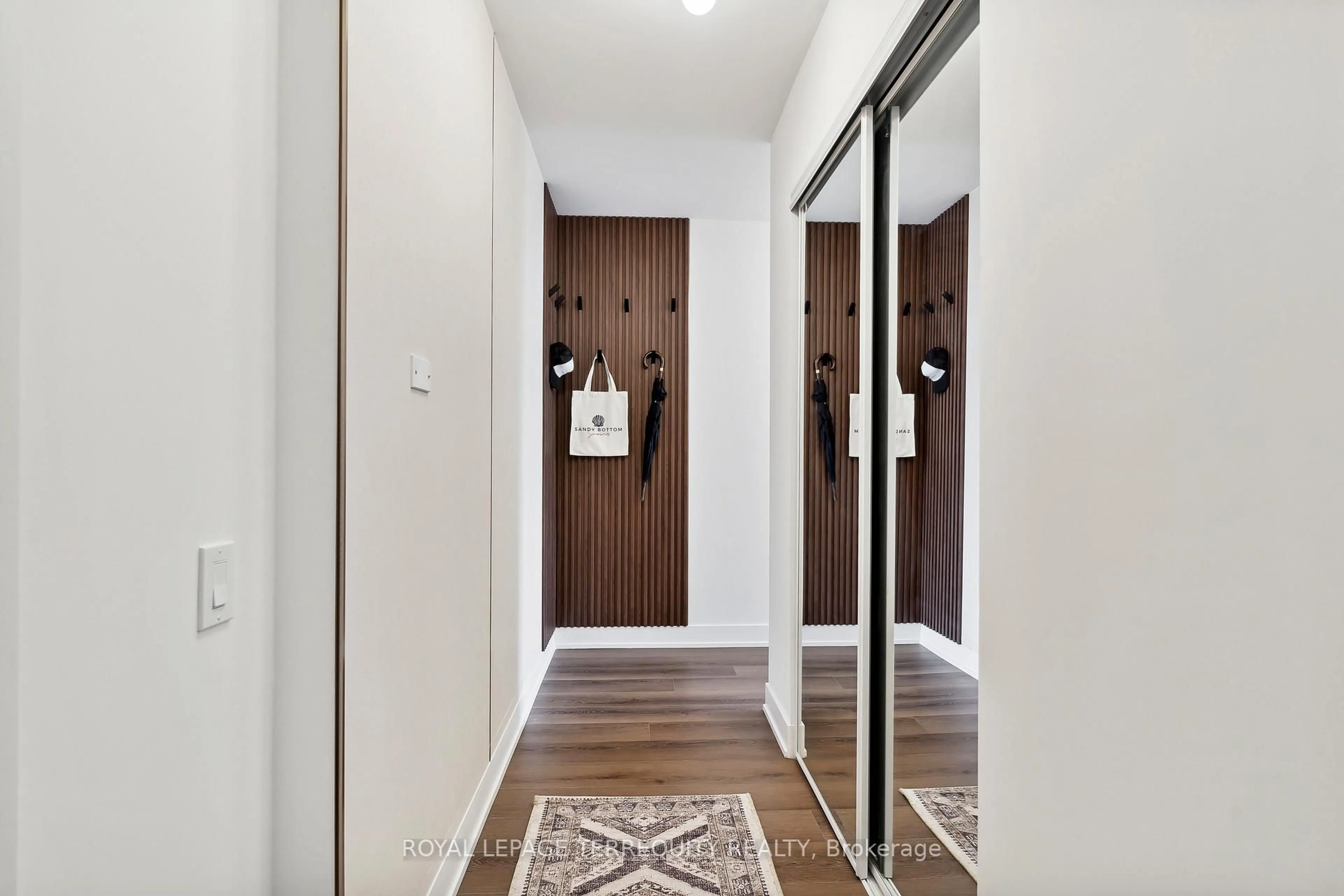 Indoor entryway for 1285 Queen St #607, Toronto Ontario M4L 1C2