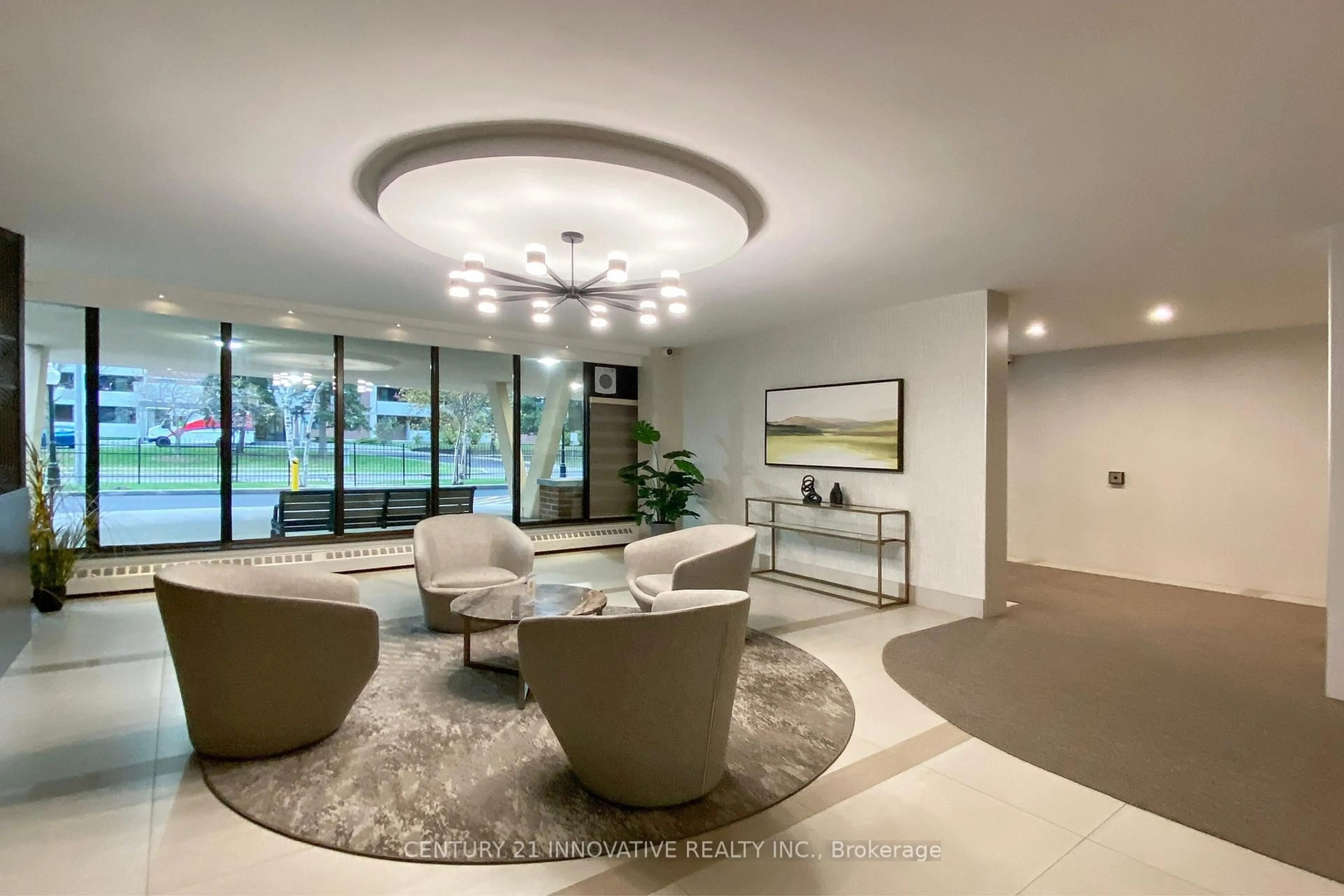 Indoor foyer for 101 Prudential Dr #205, Toronto Ontario M1P 4S5