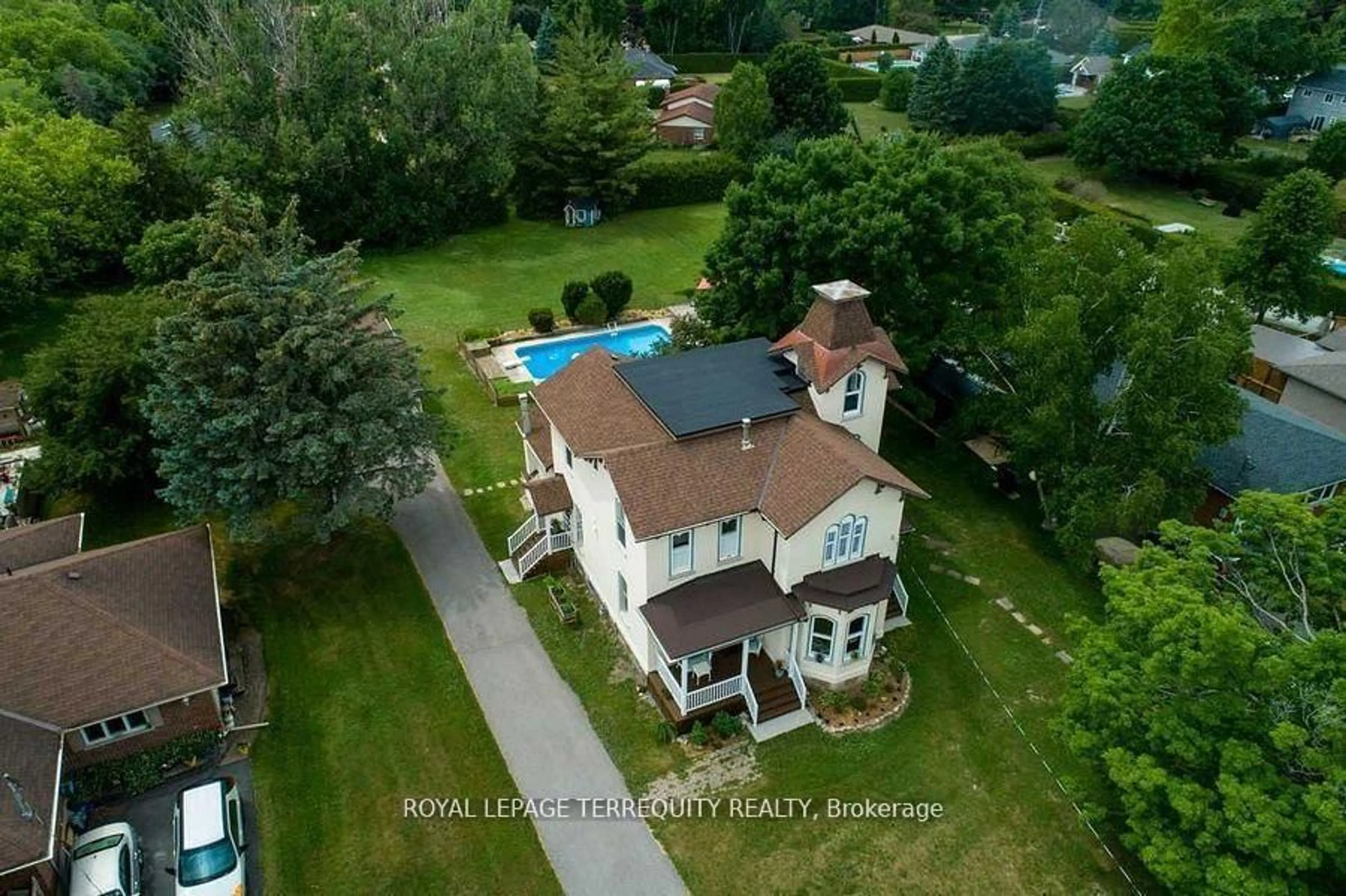 A pic from outside/outdoor area/front of a property/back of a property/a pic from drone, unknown for 14576 Old Simcoe Rd, Scugog Ontario L9L 1C1