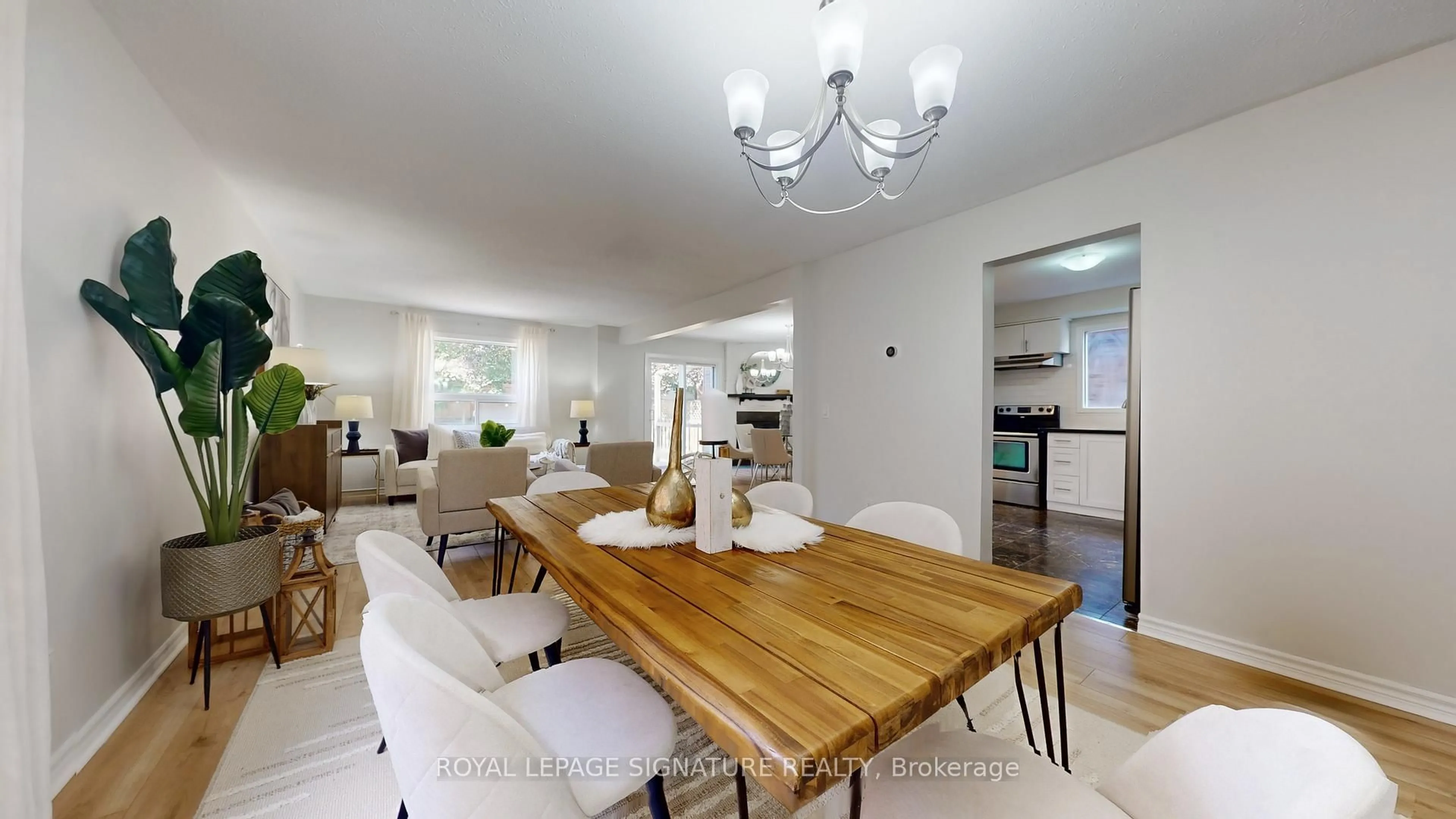 Dining room, unknown for 28 Longfellow Crt, Whitby Ontario L1N 6V7