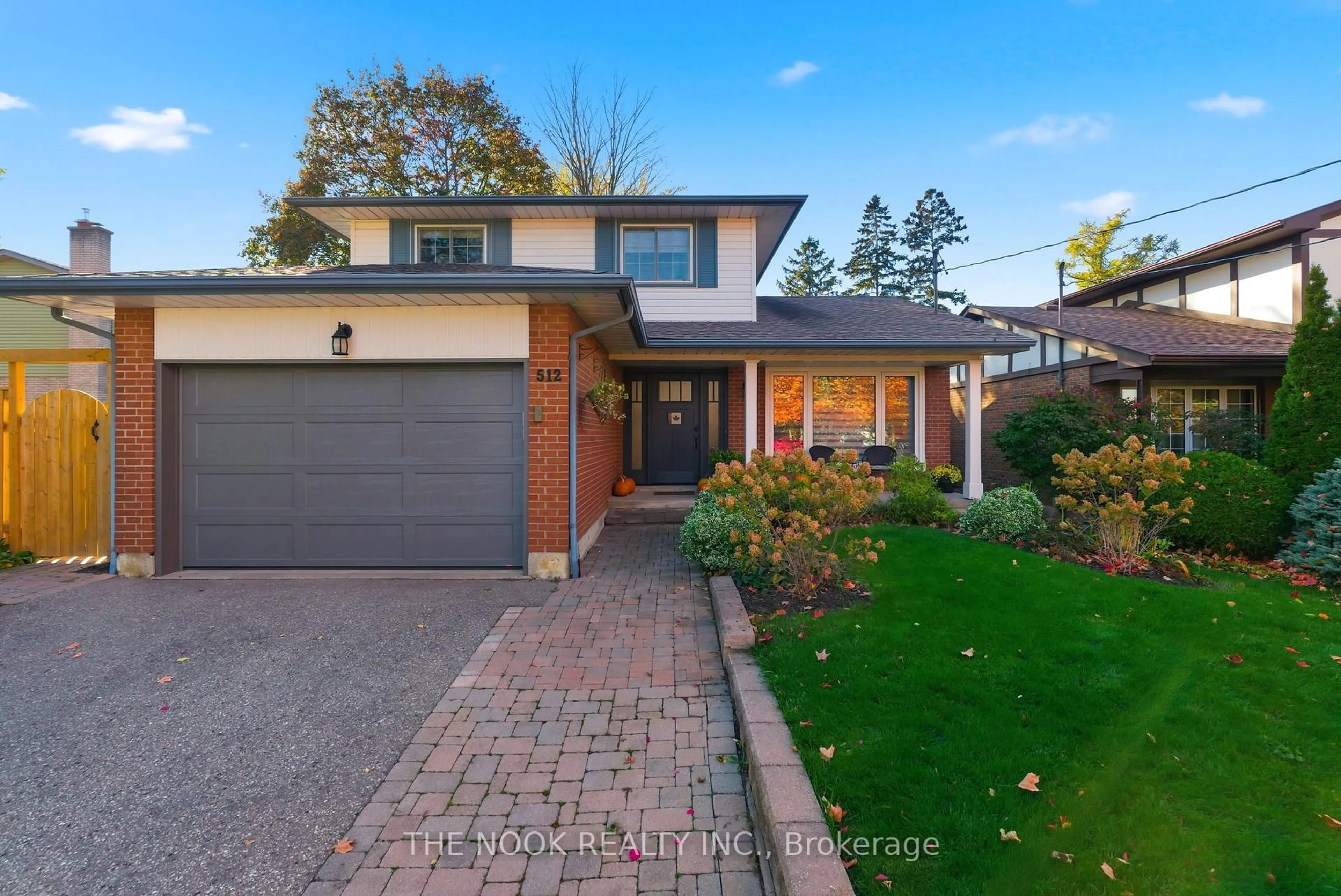 Home with brick exterior material, street for 512 Athol St, Whitby Ontario L1N 6L7