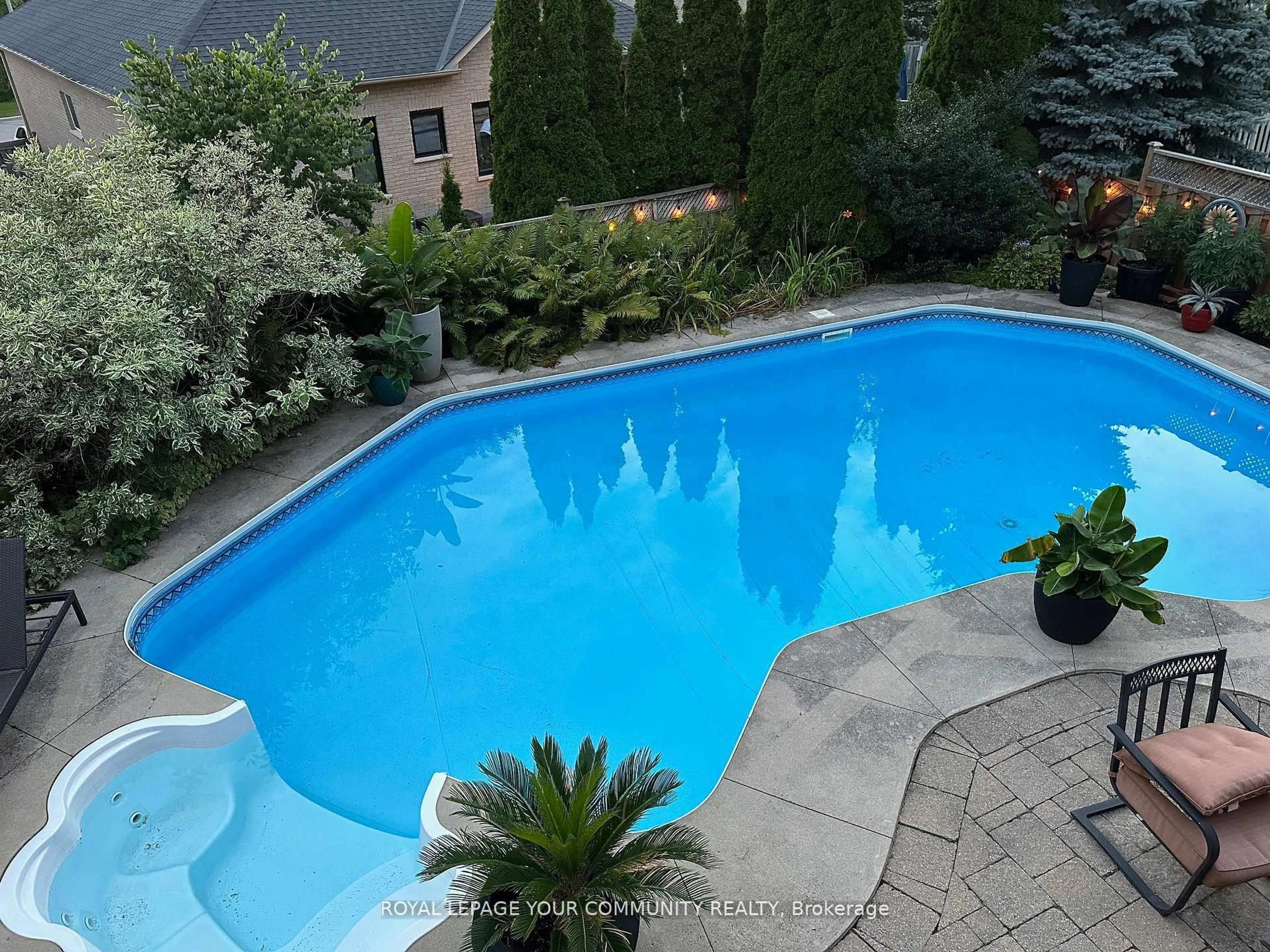 Pool for 1516 Skyview St, Oshawa Ontario L1K 2S3
