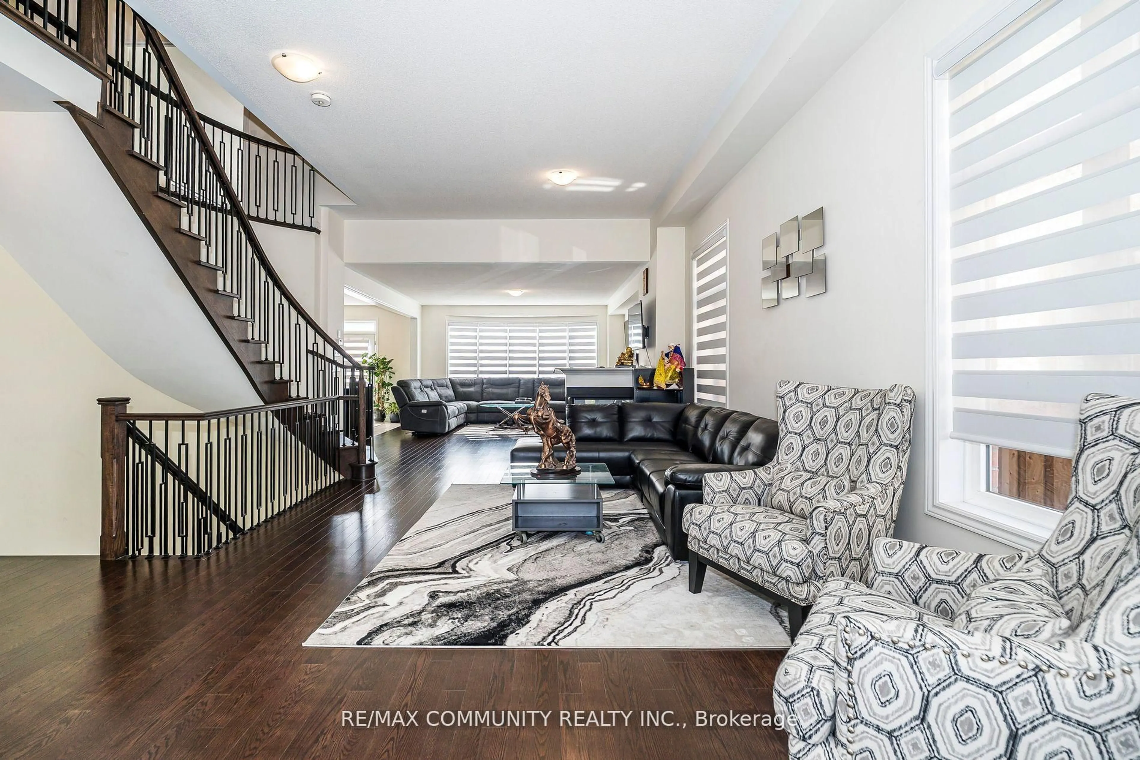 Unknown for 11 Northern Breeze Cres, Whitby Ontario L1R 0P4