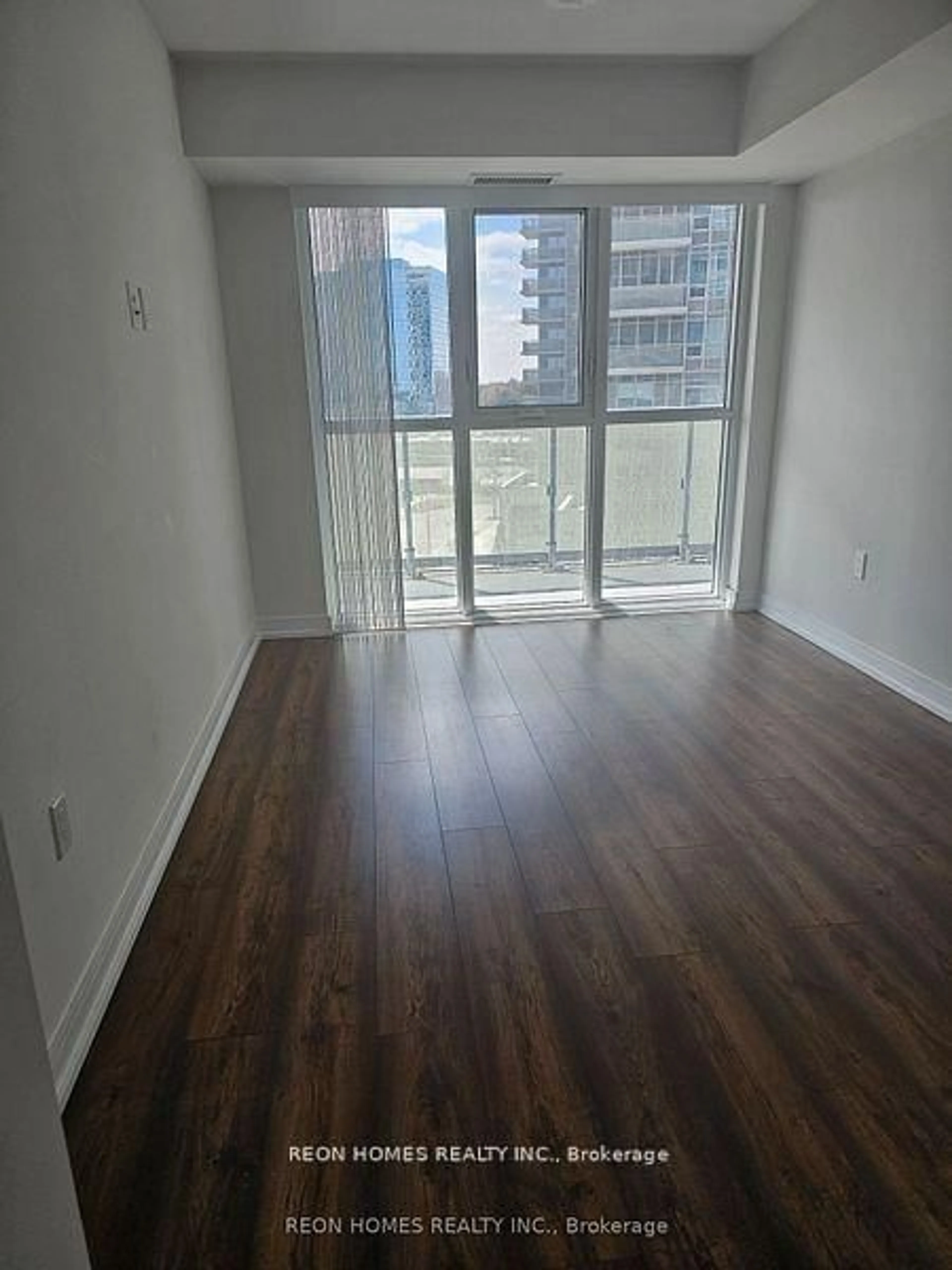 A pic of a room for 225 Village Green Sq #606, Toronto Ontario M1S 0N4