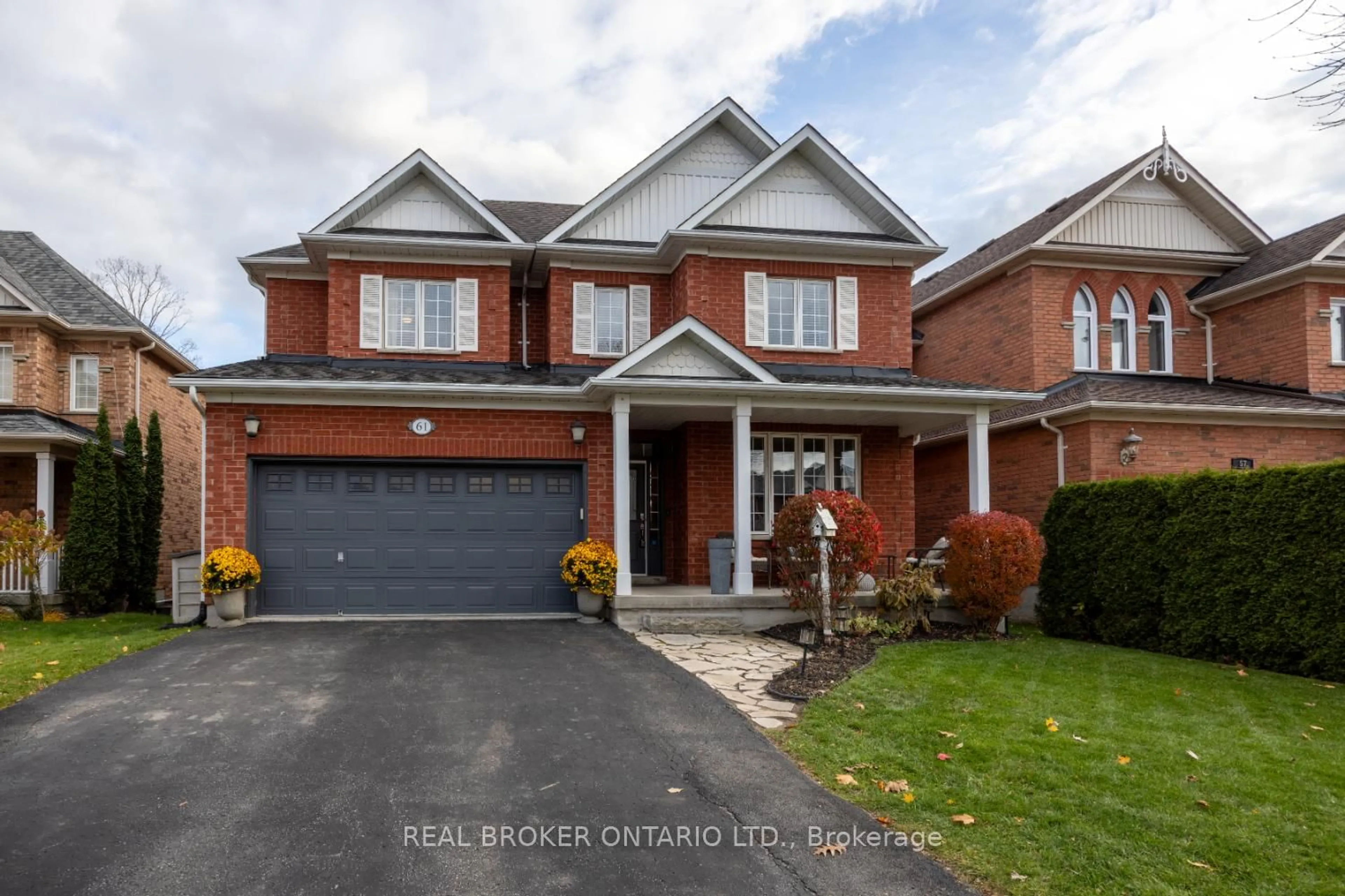 Home with brick exterior material, street for 61 Bloom Ave, Clarington Ontario L1B 1N6