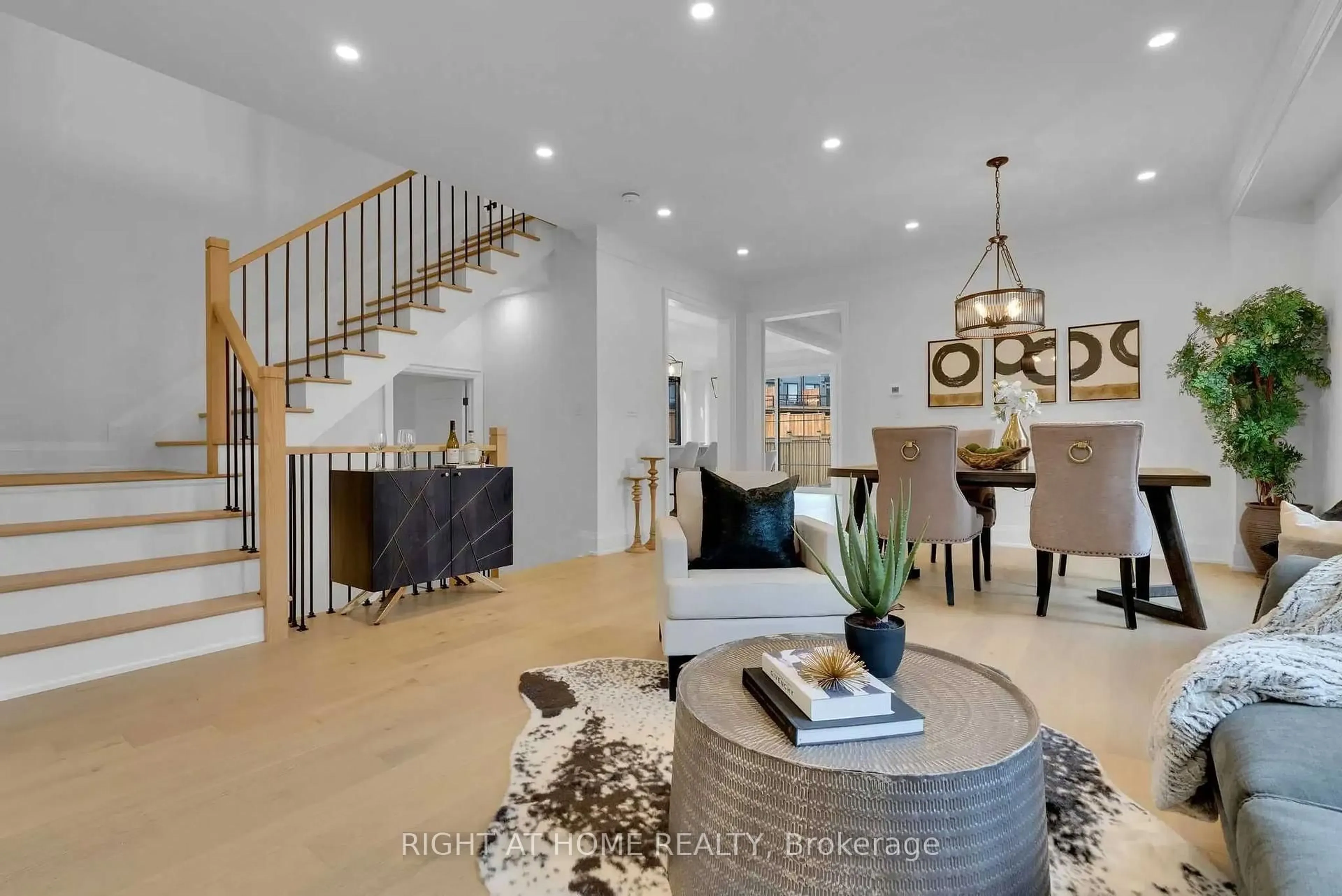 Unknown for 135 Courvier Cres, Clarington Ontario L1C 0E8