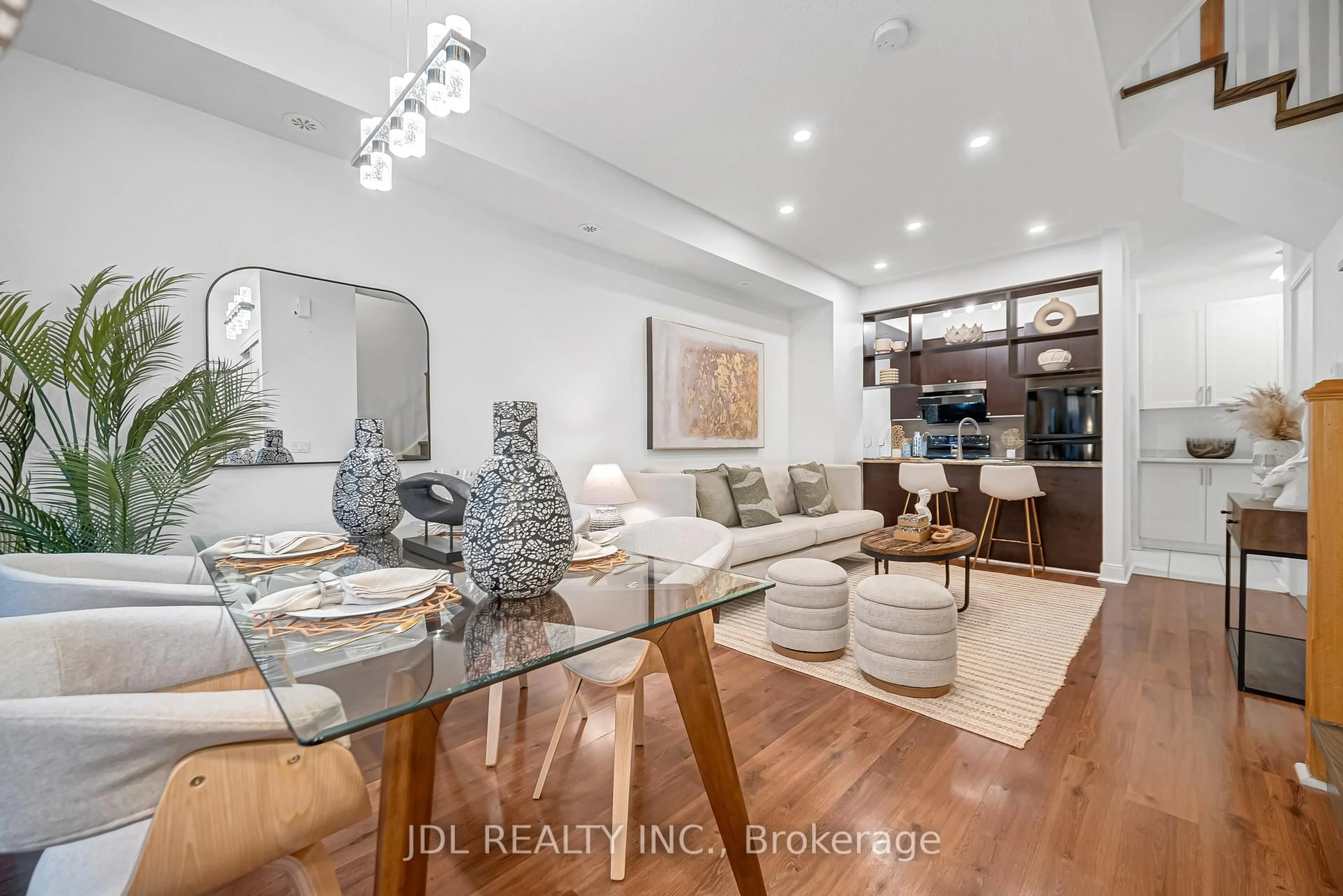 Unknown for 290 Village Green Sq #20, Toronto Ontario M1S 0L1