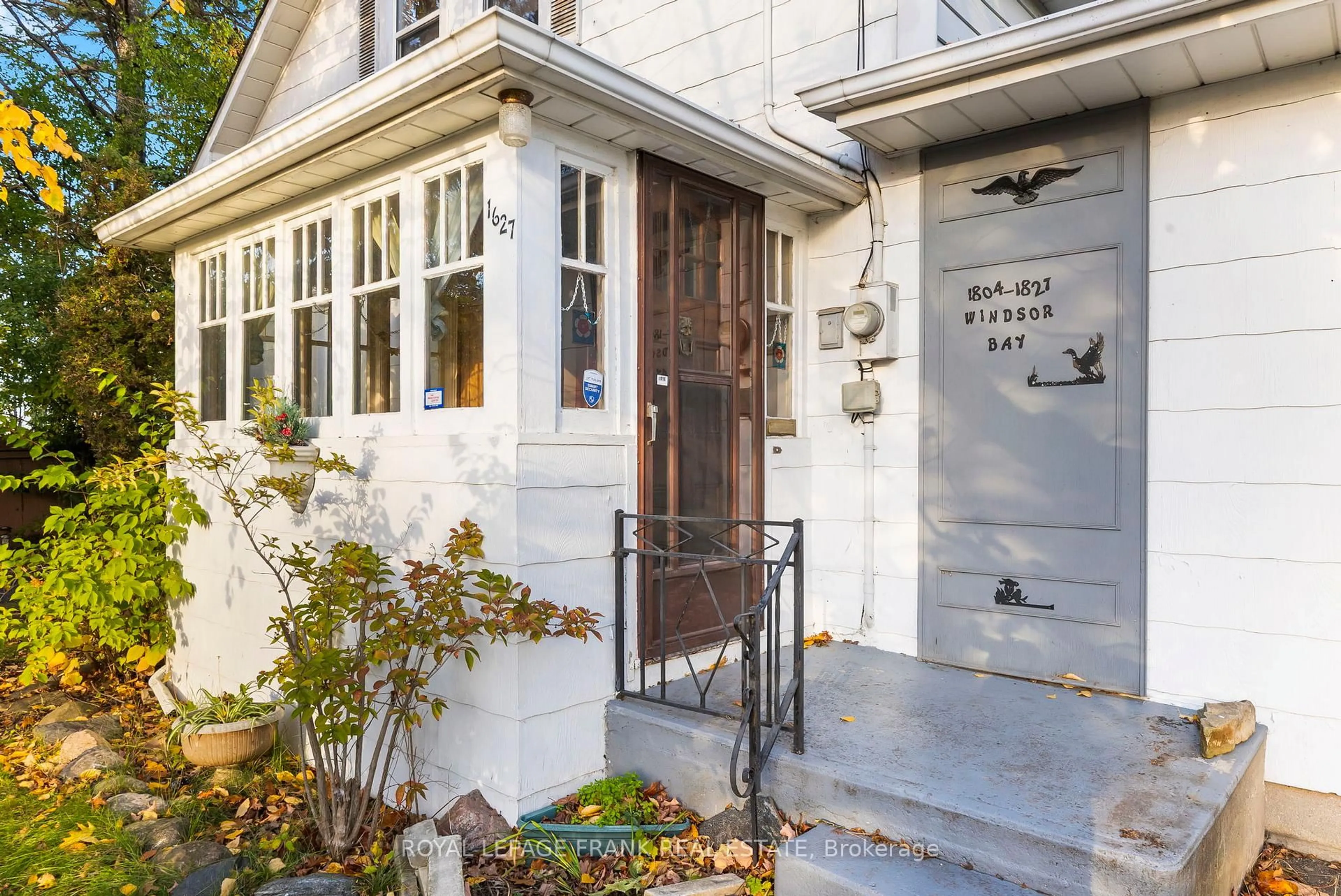 Unknown for 1627 Dufferin St, Whitby Ontario L1N 1B3