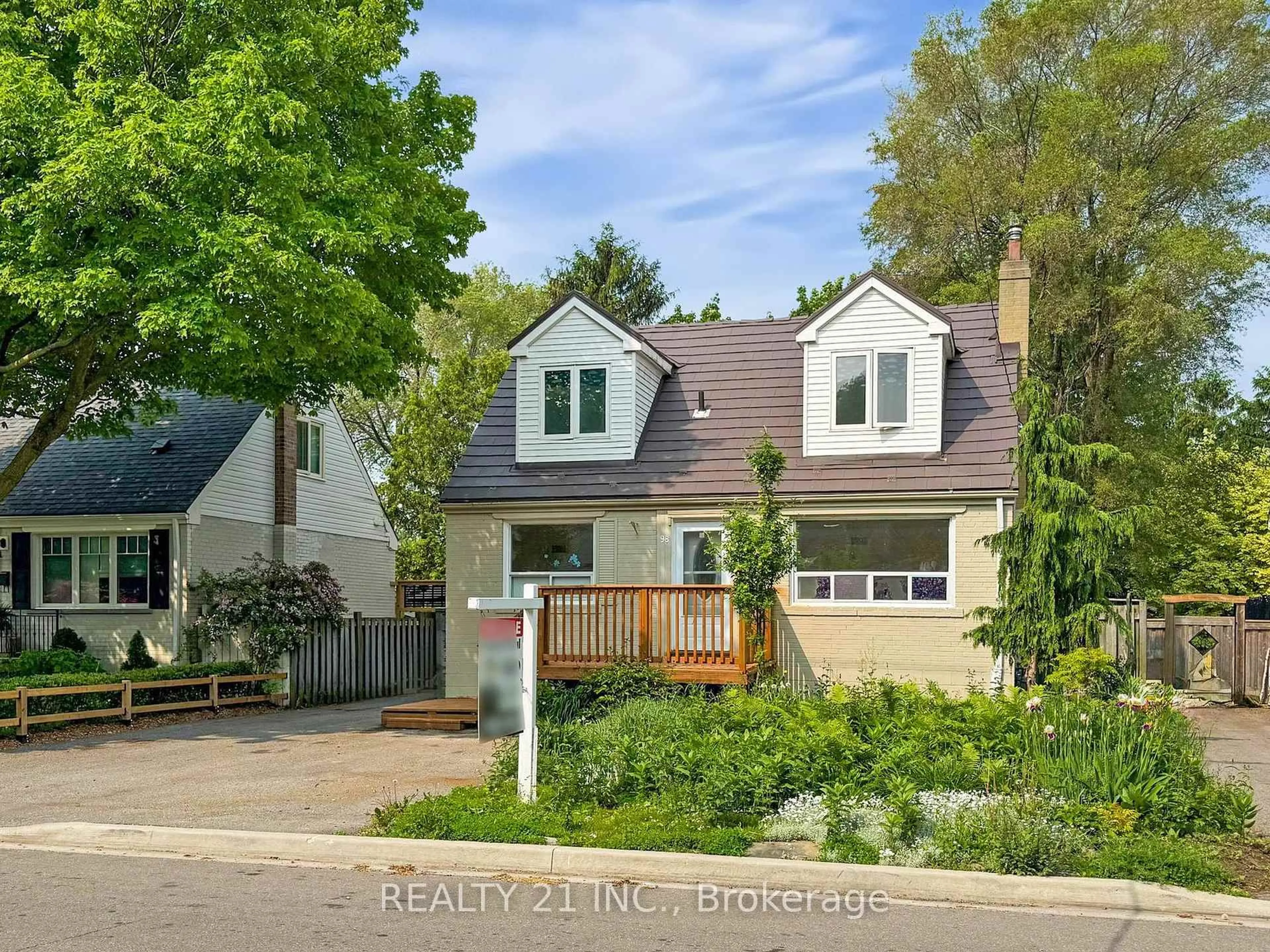 Home with brick exterior material, street for 98 Natal Ave, Toronto Ontario M1N 3V6