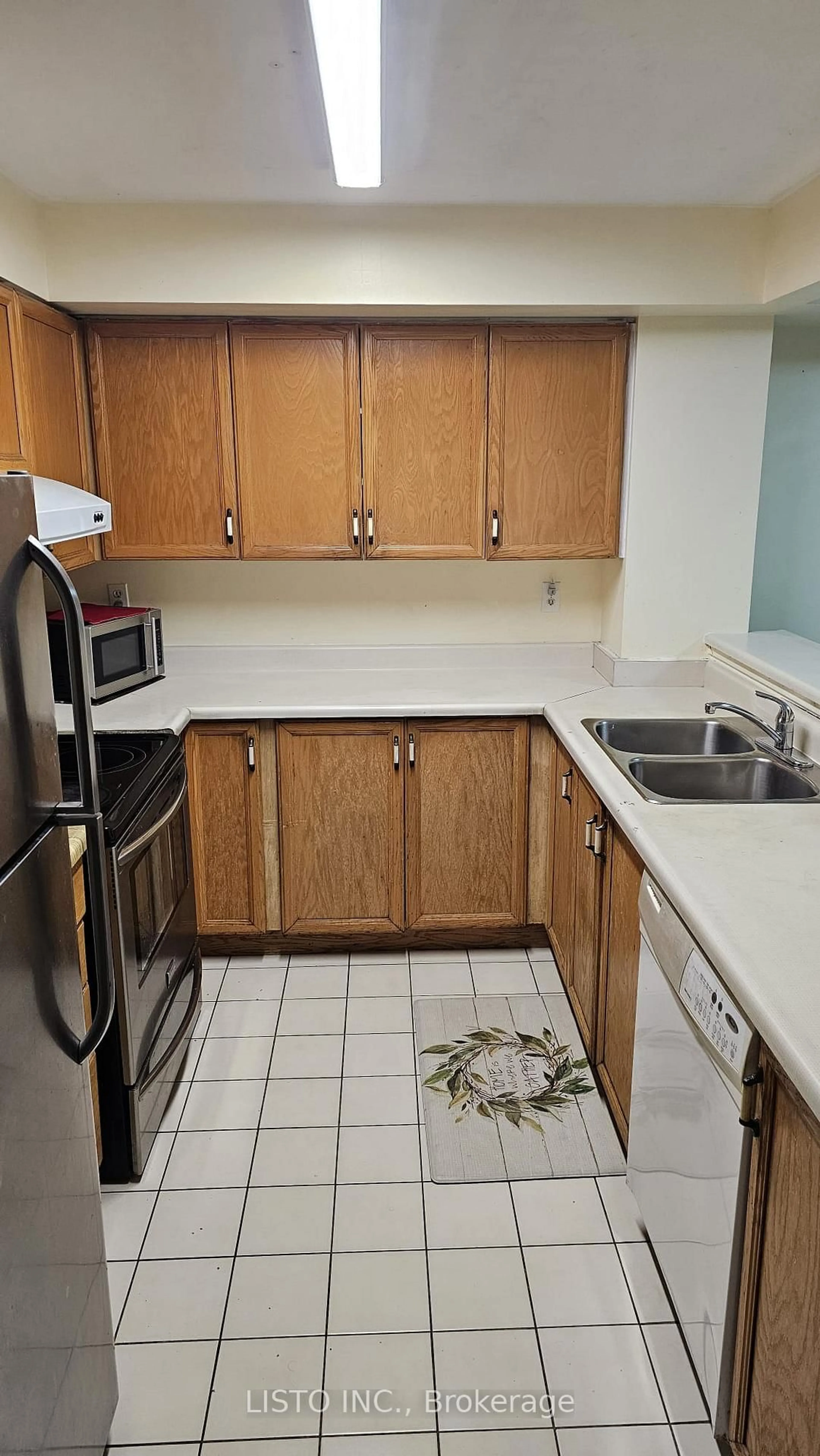 Standard kitchen, unknown for 400 McLevin Ave #210, Toronto Ontario M1B 5J4