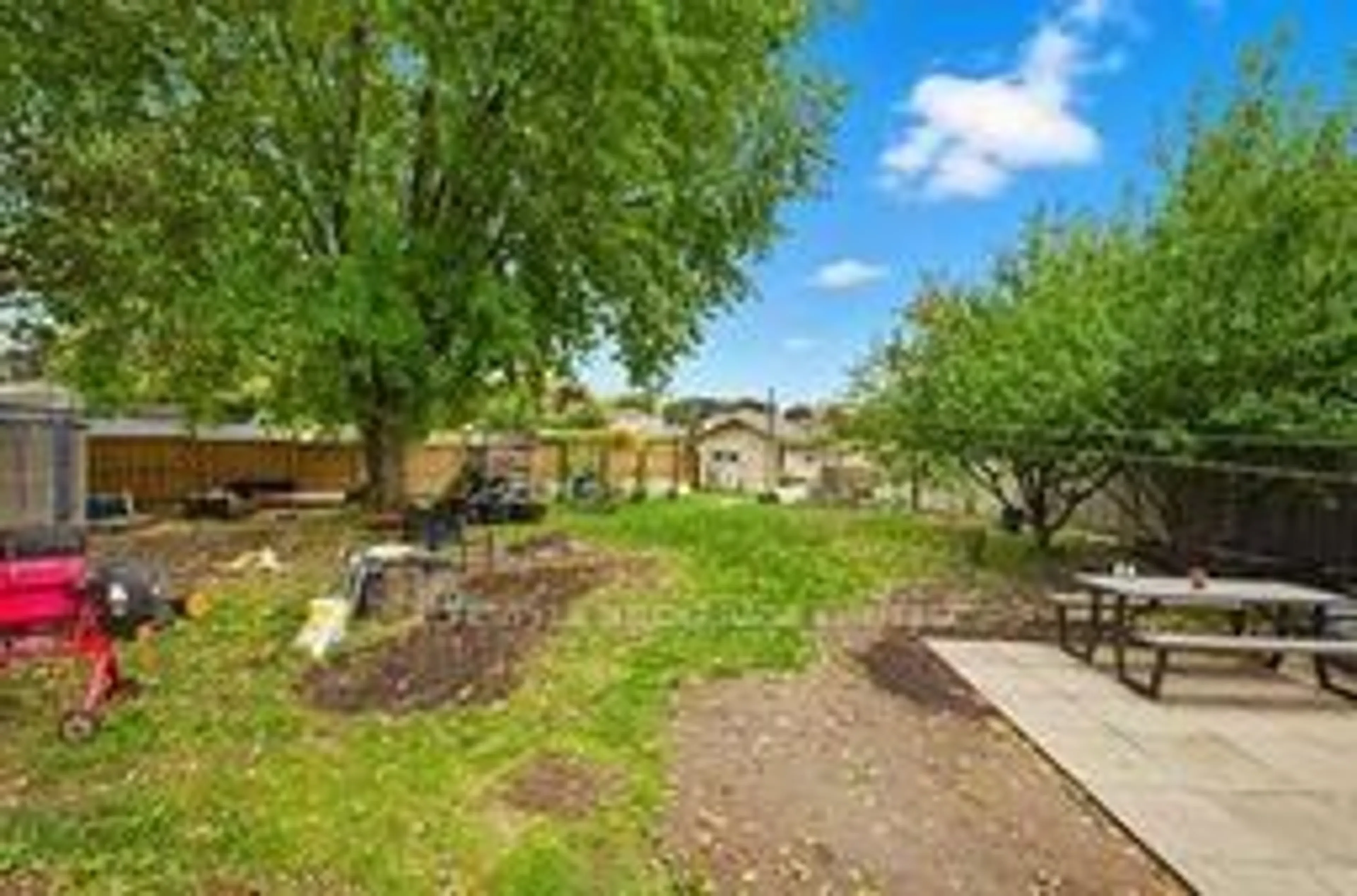 A pic from outside/outdoor area/front of a property/back of a property/a pic from drone, street for 1171 Skylark Ave, Oshawa Ontario L1K 1G8