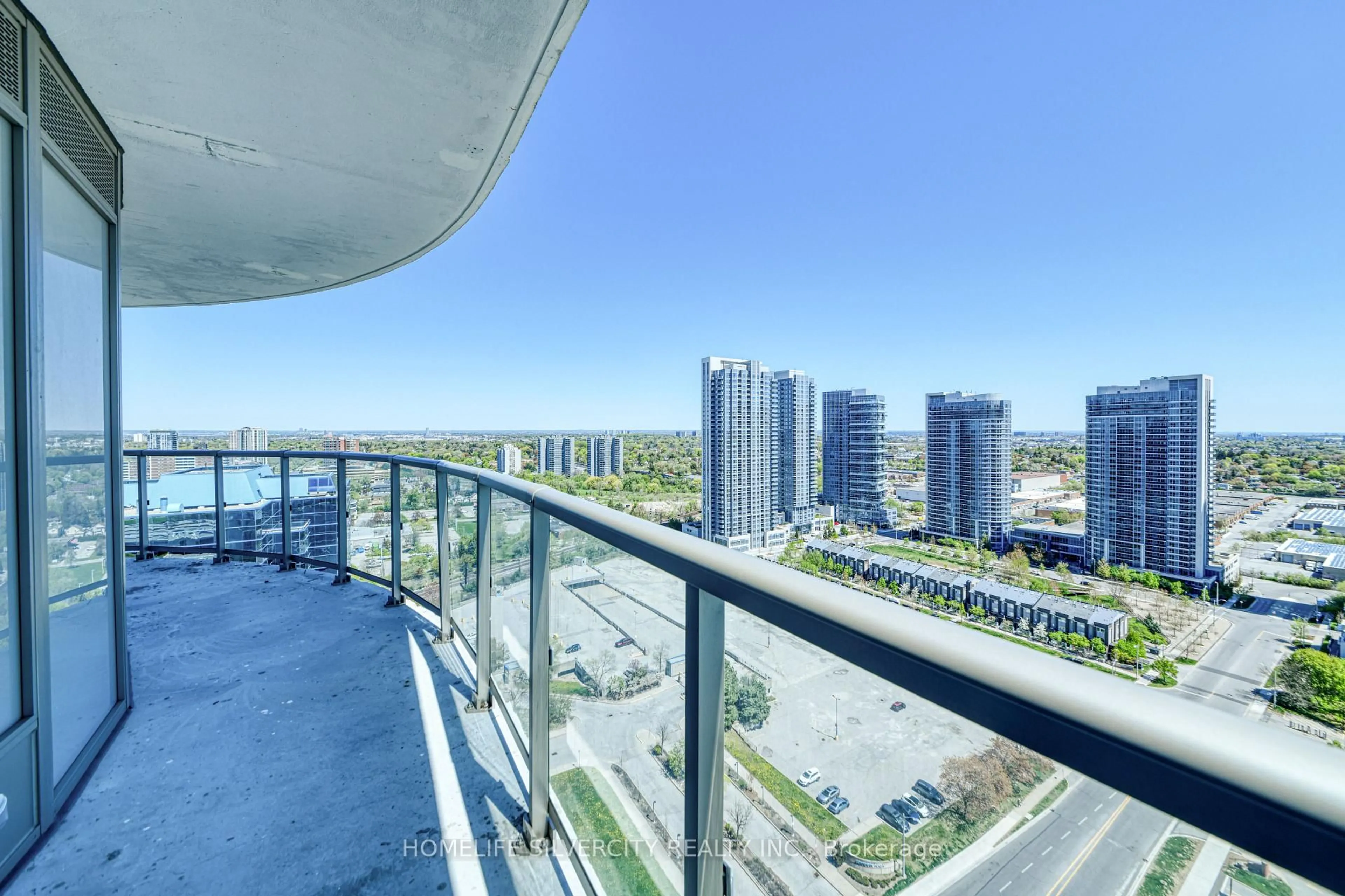 Balcony in the apartment, city buildings view from balcony for 2031 Kennedy Rd #2622, Toronto Ontario M1T 0B8