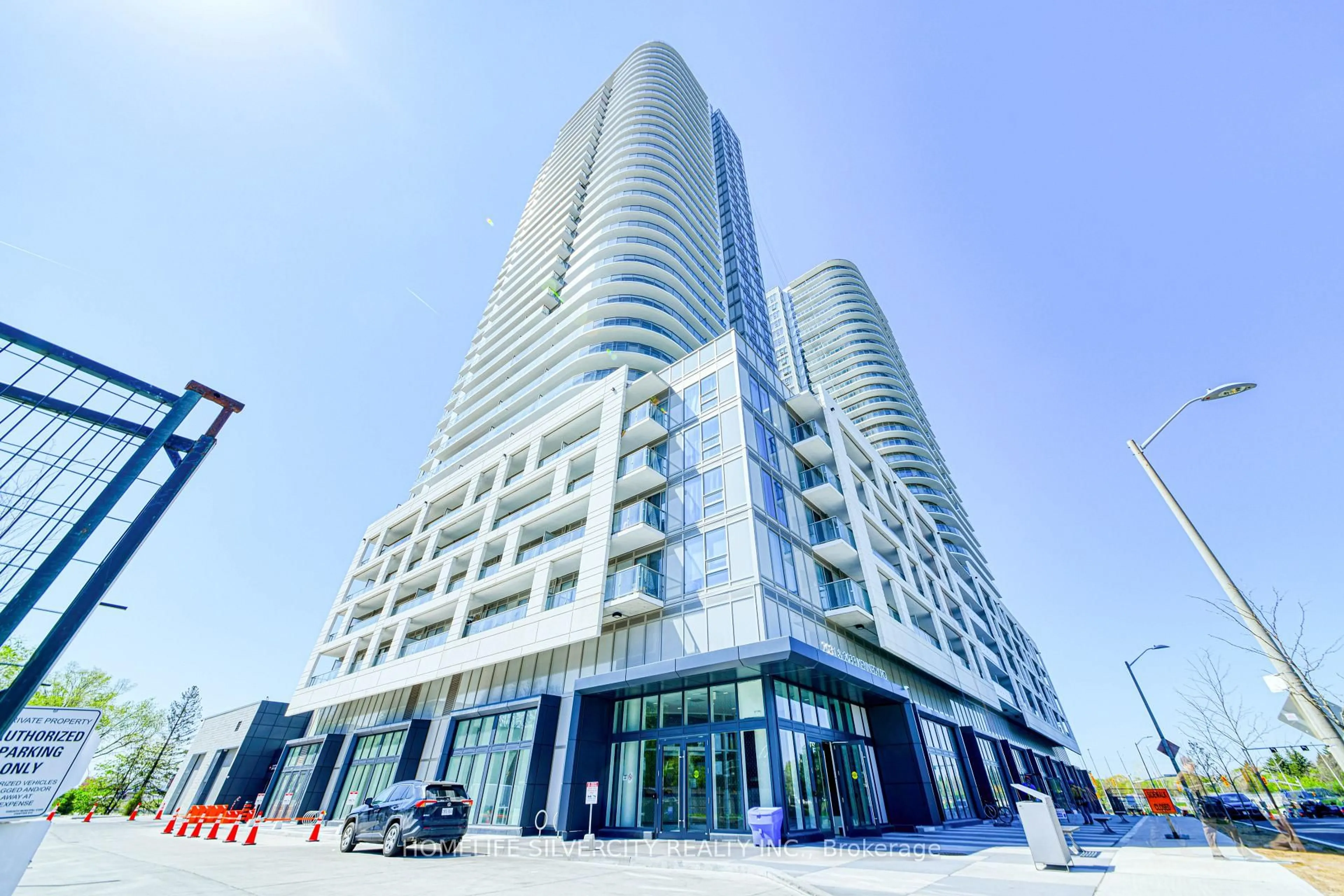 Indoor foyer for 2031 Kennedy Rd #2622, Toronto Ontario M1T 0B8