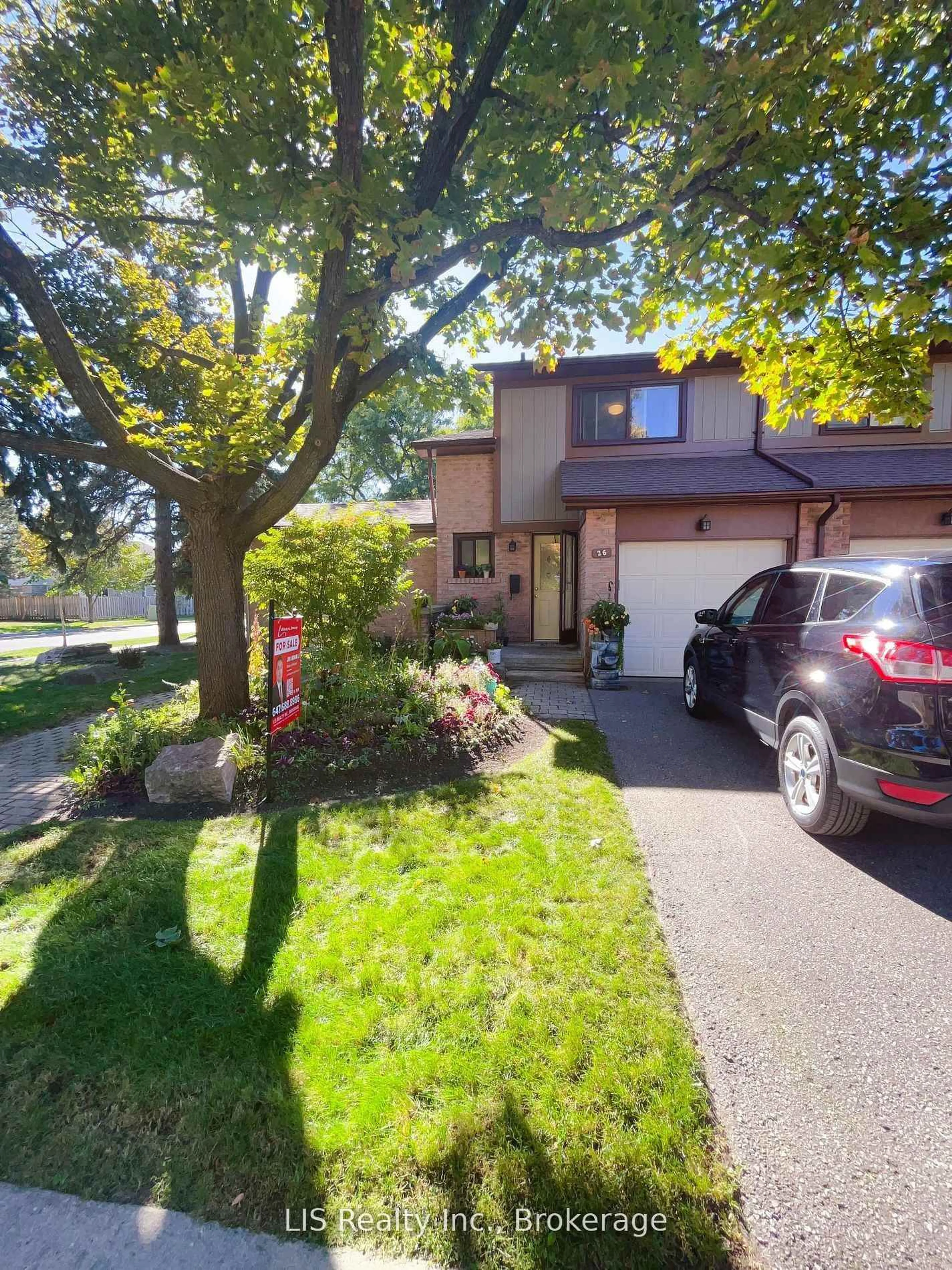 A pic from outside/outdoor area/front of a property/back of a property/a pic from drone, street for 24 Fundy Bay Blvd #26, Toronto Ontario M1W 3A4