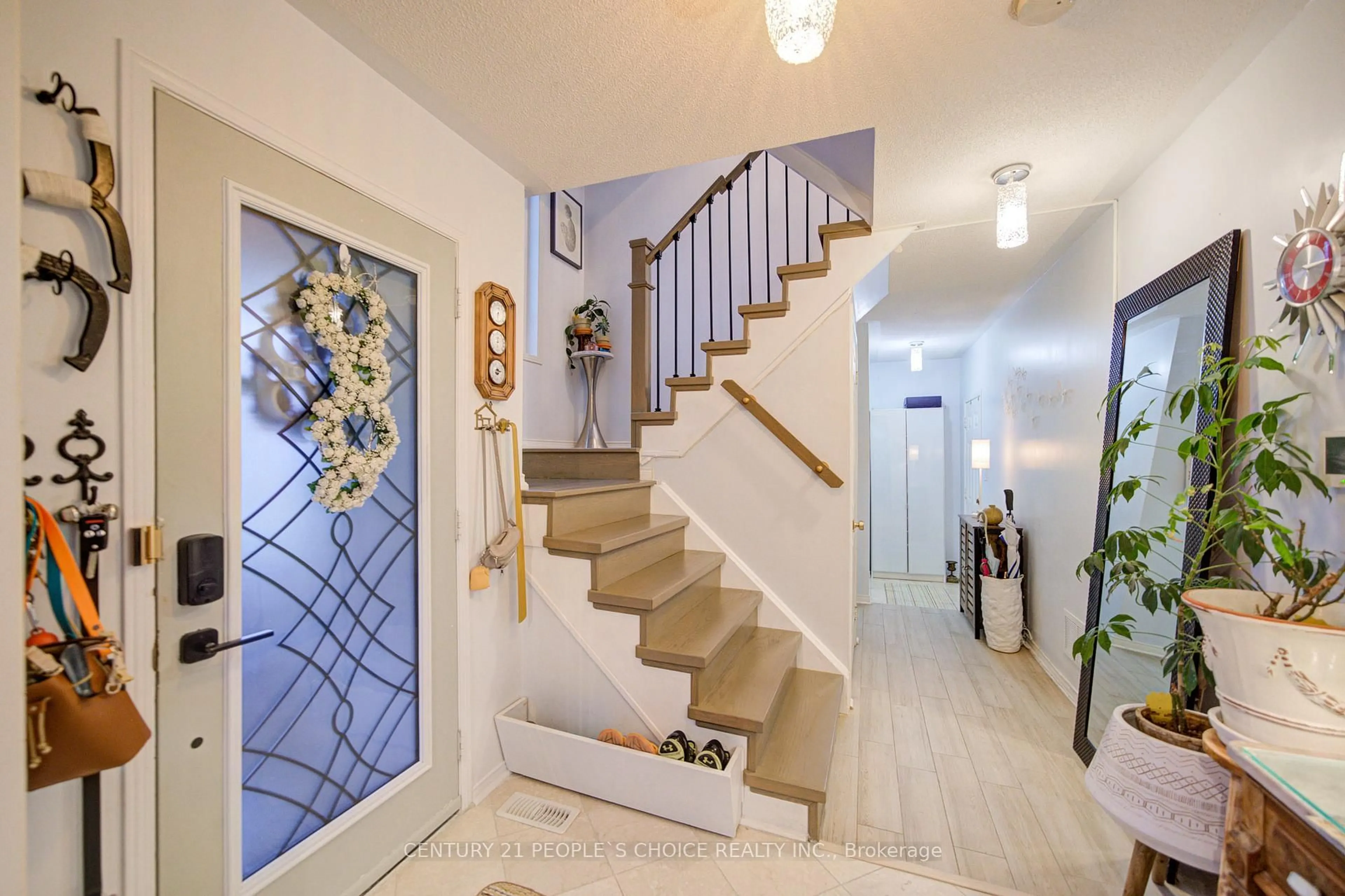 Indoor entryway for 2 Clowes St, Ajax Ontario L1Z 0K9