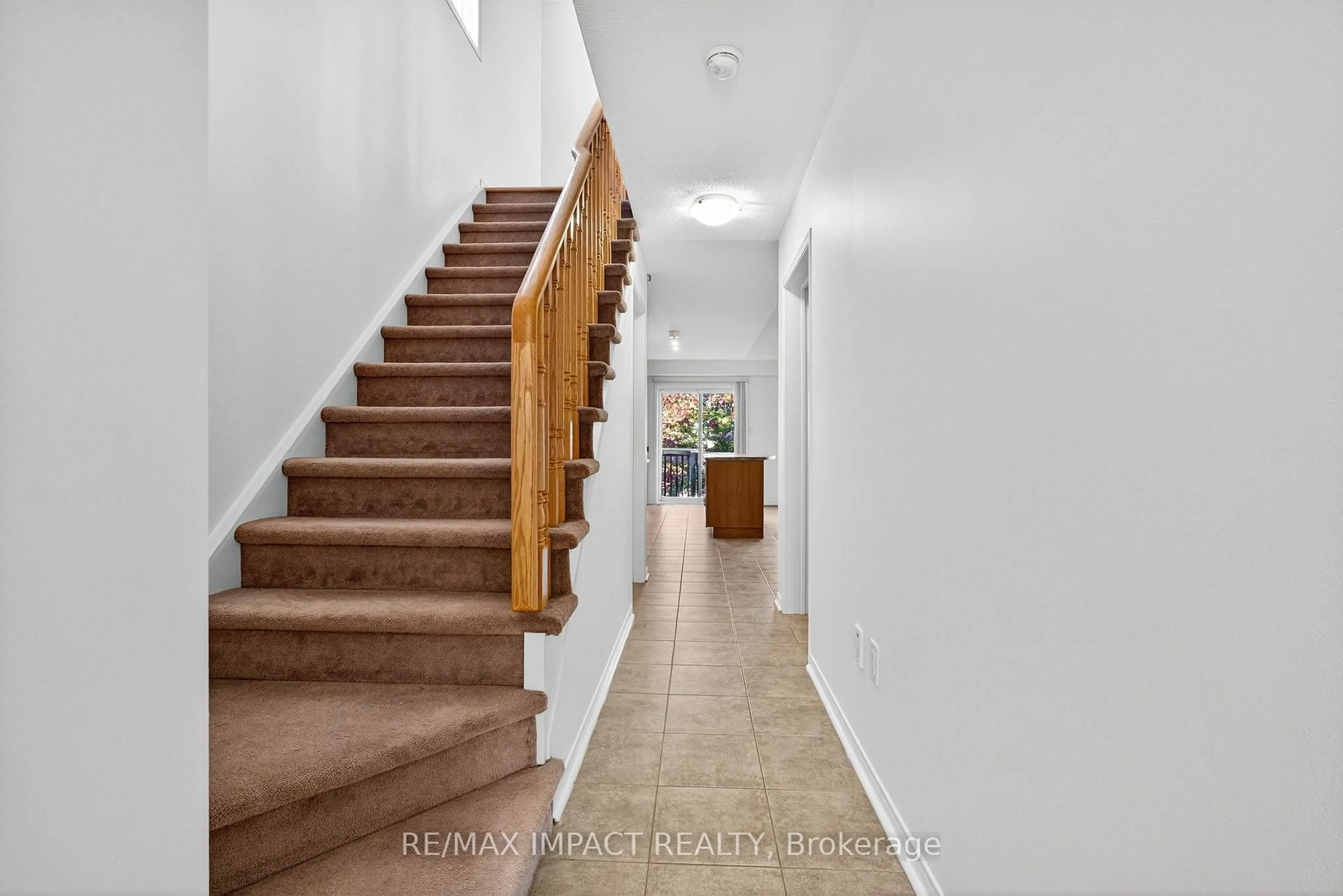 Unknown for 1384 Rennie St, Oshawa Ontario L1K 0H1