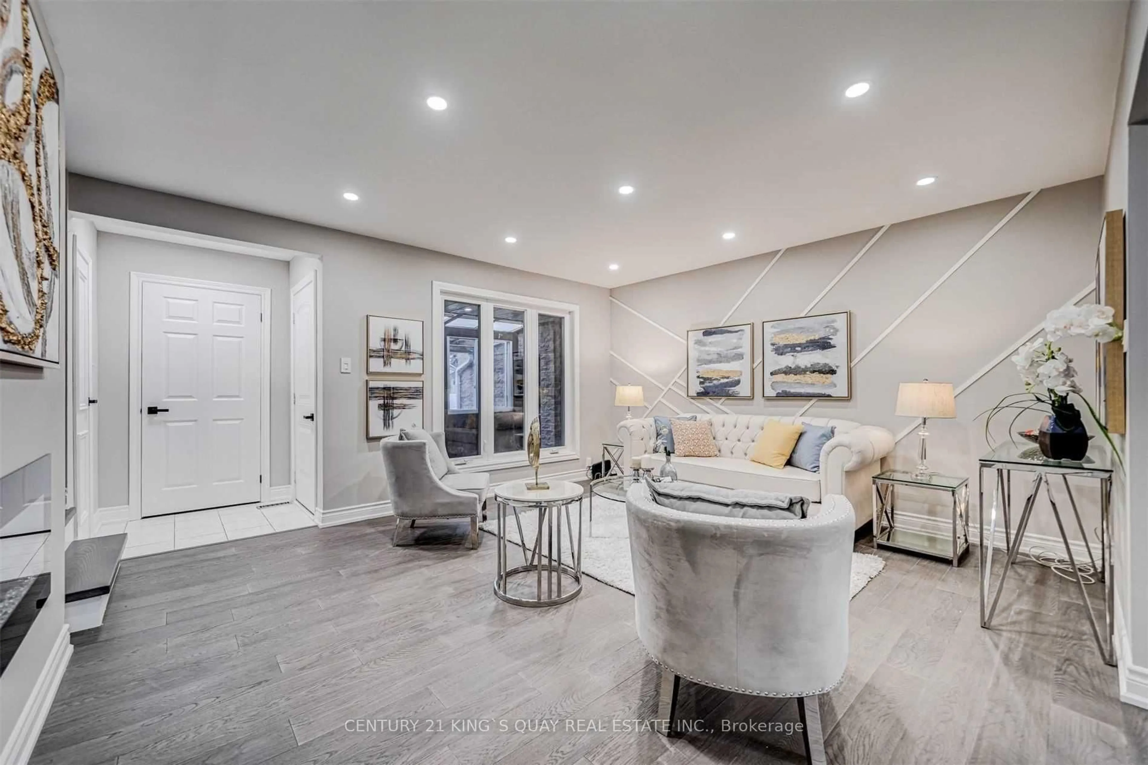 Living room with furniture, unknown for 14 Grenbeck Dr, Toronto Ontario M1V 2H6