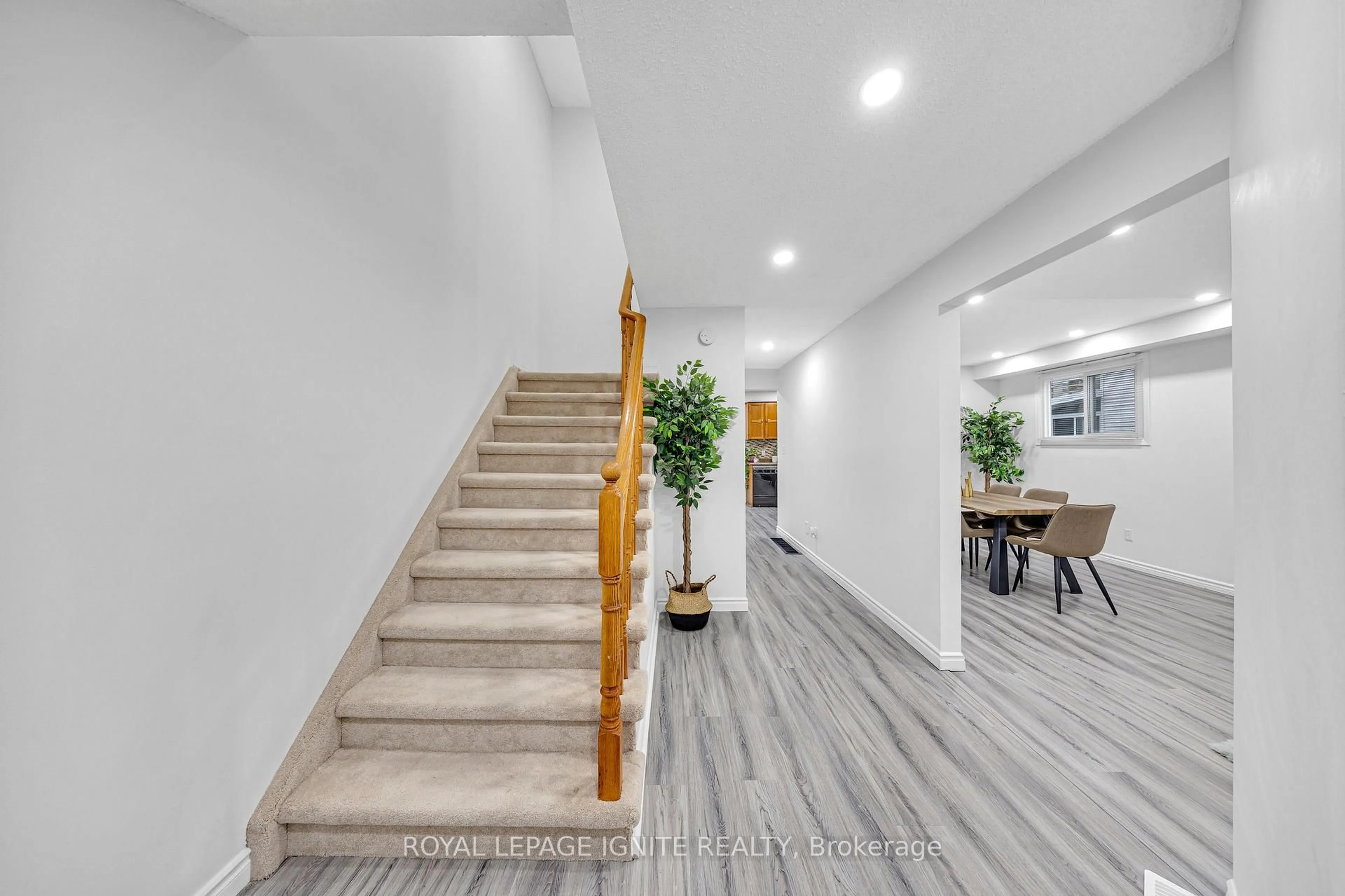 Unknown for 431 Cobblehill Dr, Oshawa Ontario L1K 1Y6