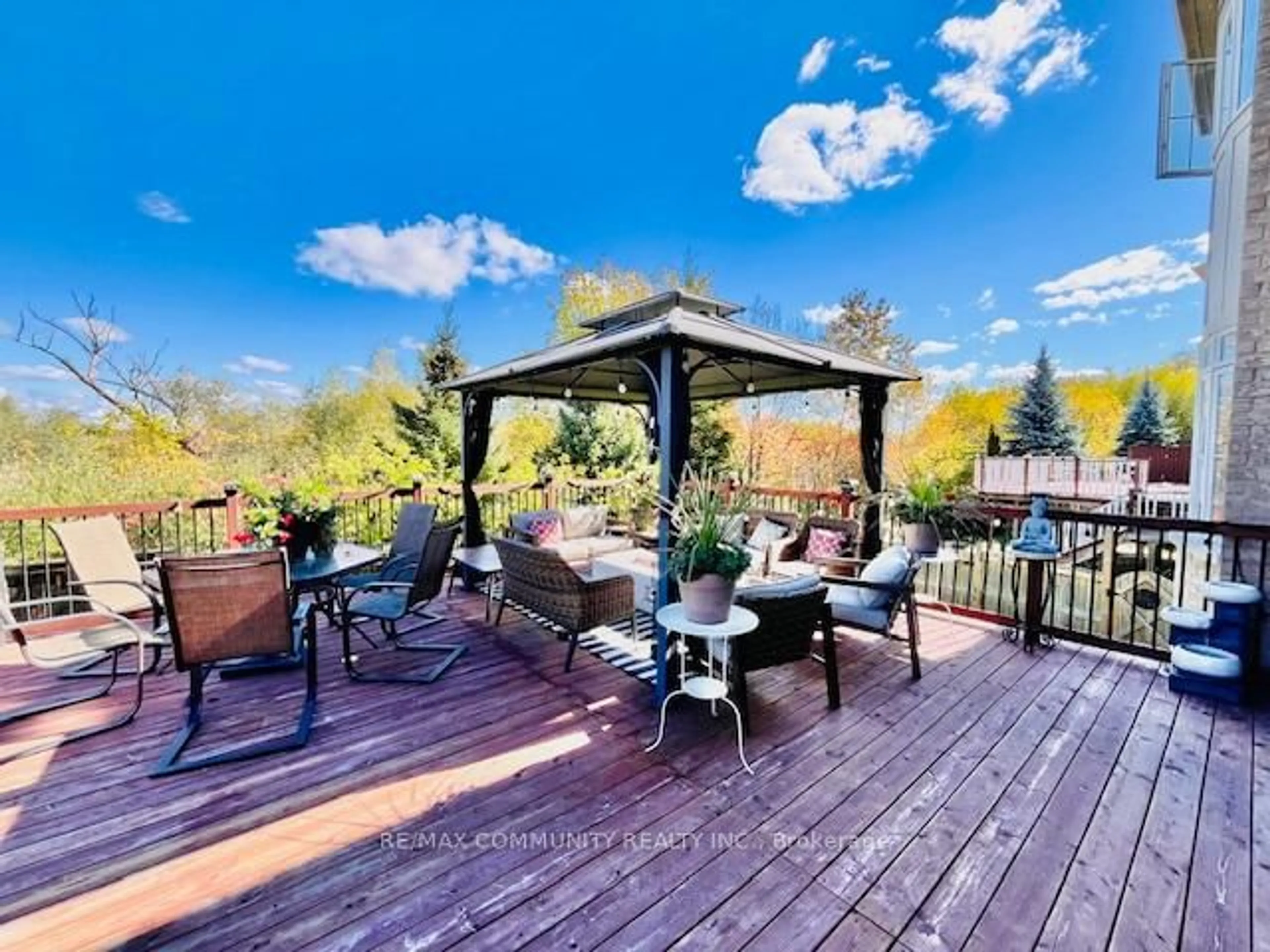 Patio, water/lake/river/ocean view for 59 Muscat Cres, Ajax Ontario L1Z 0B8