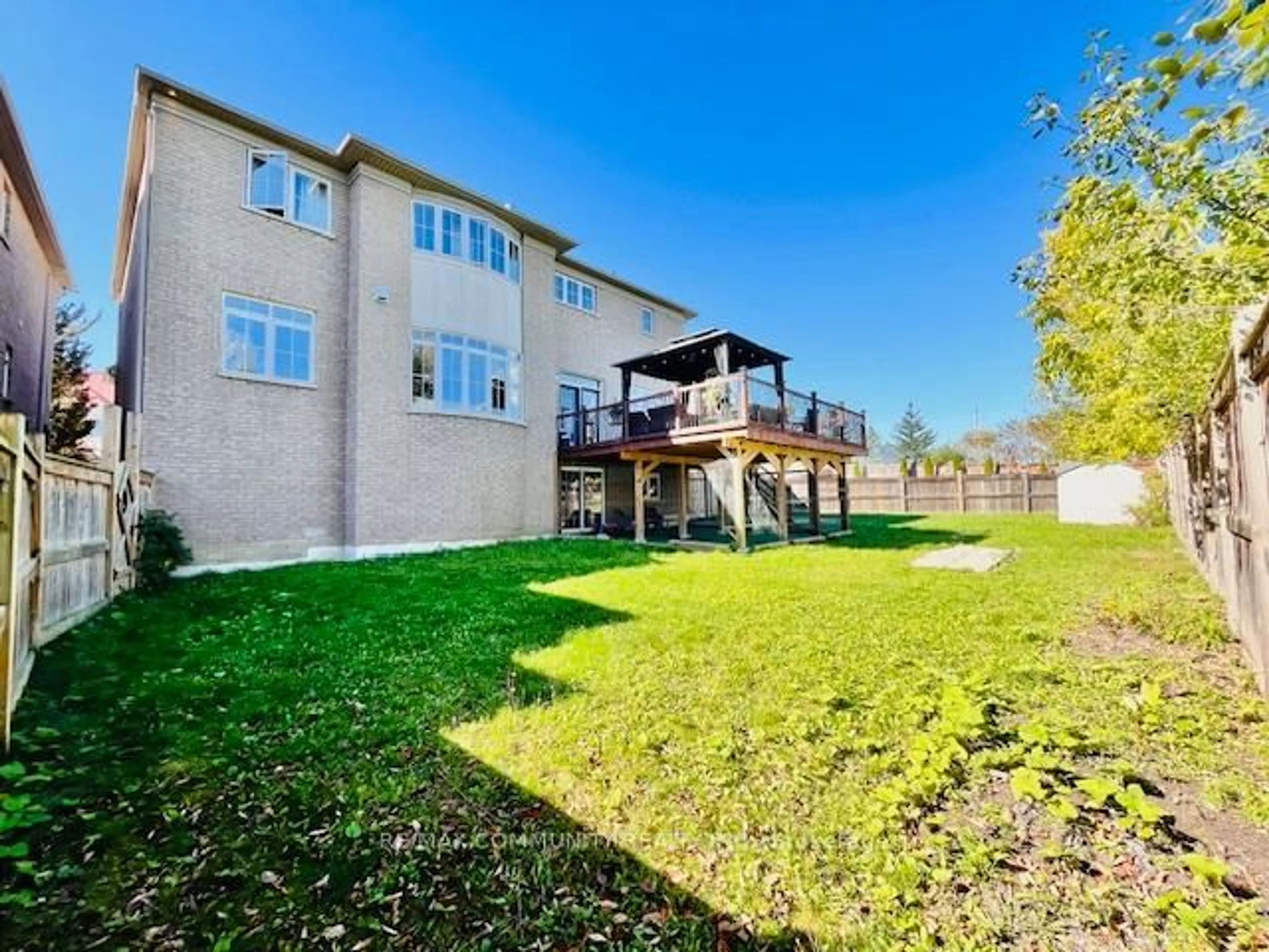 Patio, unknown for 59 Muscat Cres, Ajax Ontario L1Z 0B8