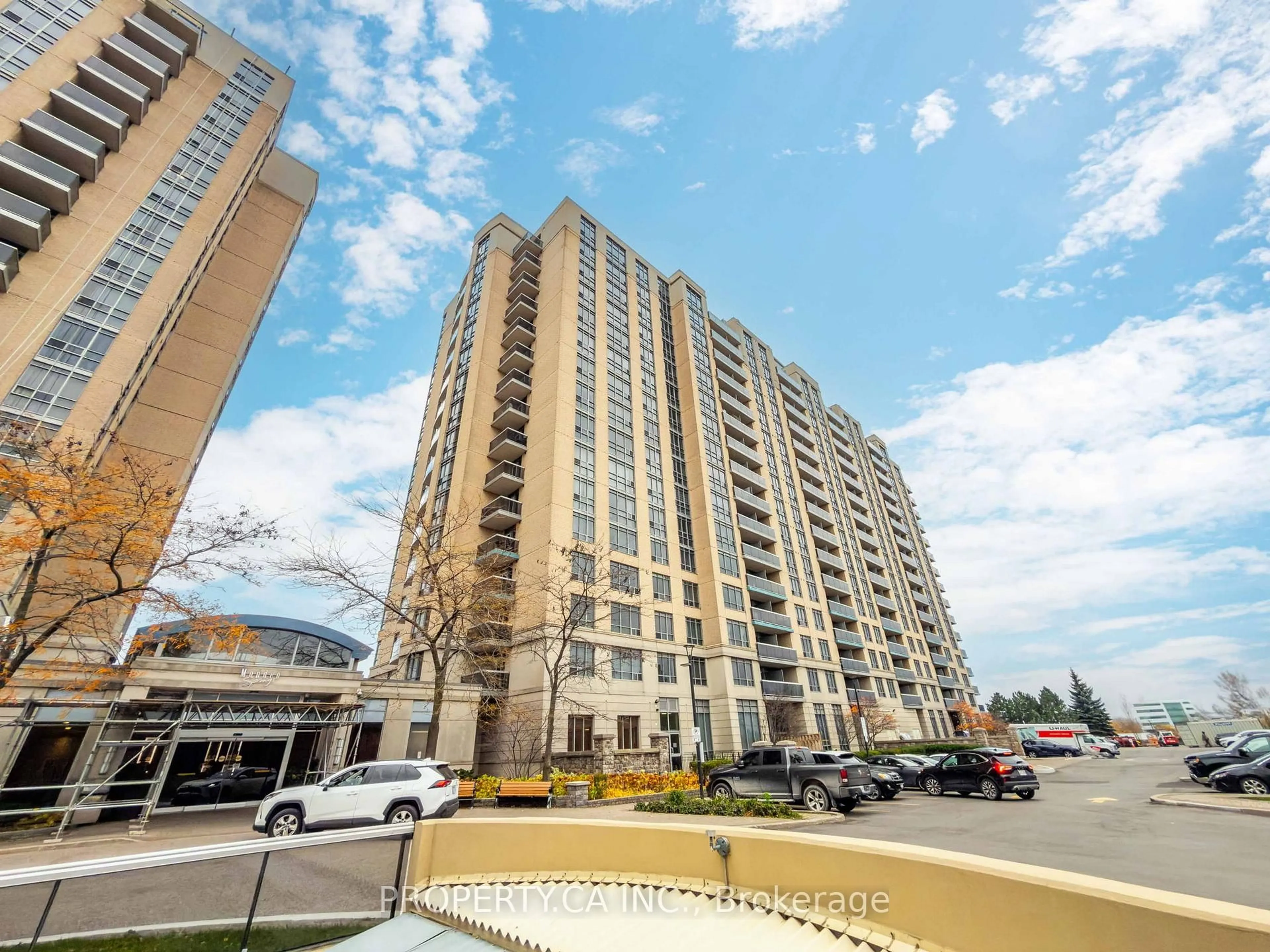 Unknown for 18 Mondeo Dr #924, Toronto Ontario M1P 5C8