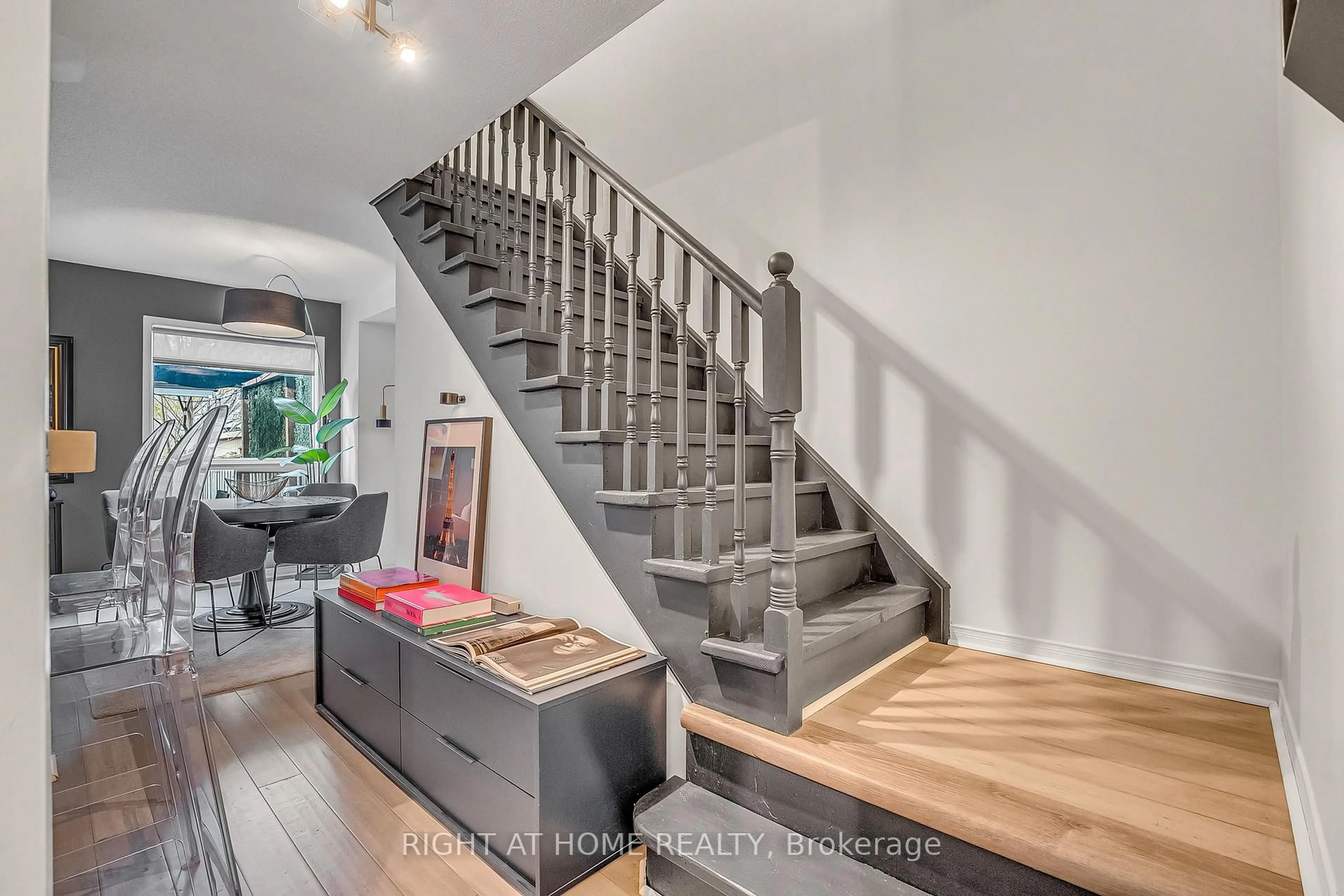 Stairs for 1820 Nordane Dr, Pickering Ontario L1V 6Z7