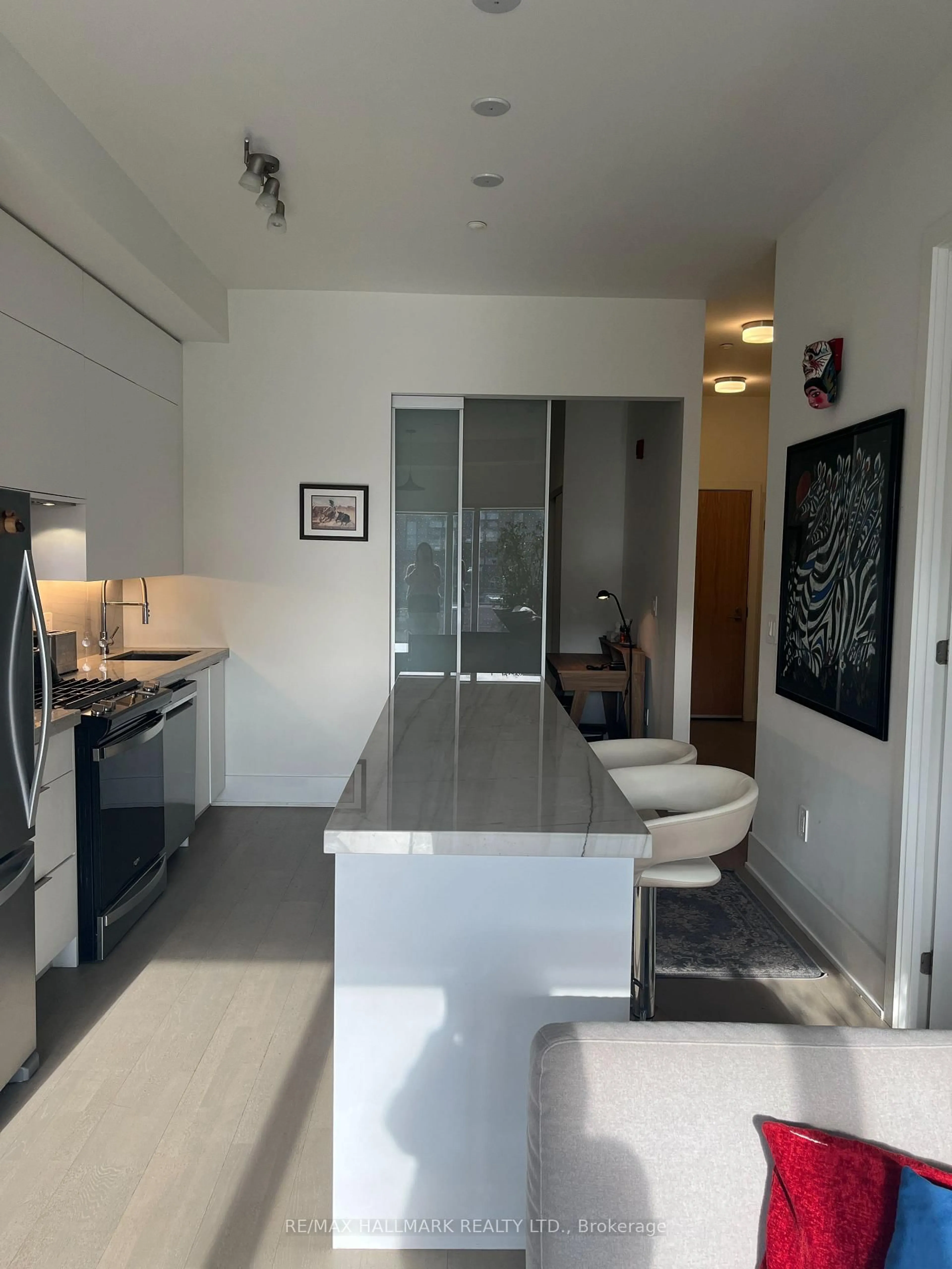 Unknown for 495 Logan Ave #313, Toronto Ontario M4K 0A5