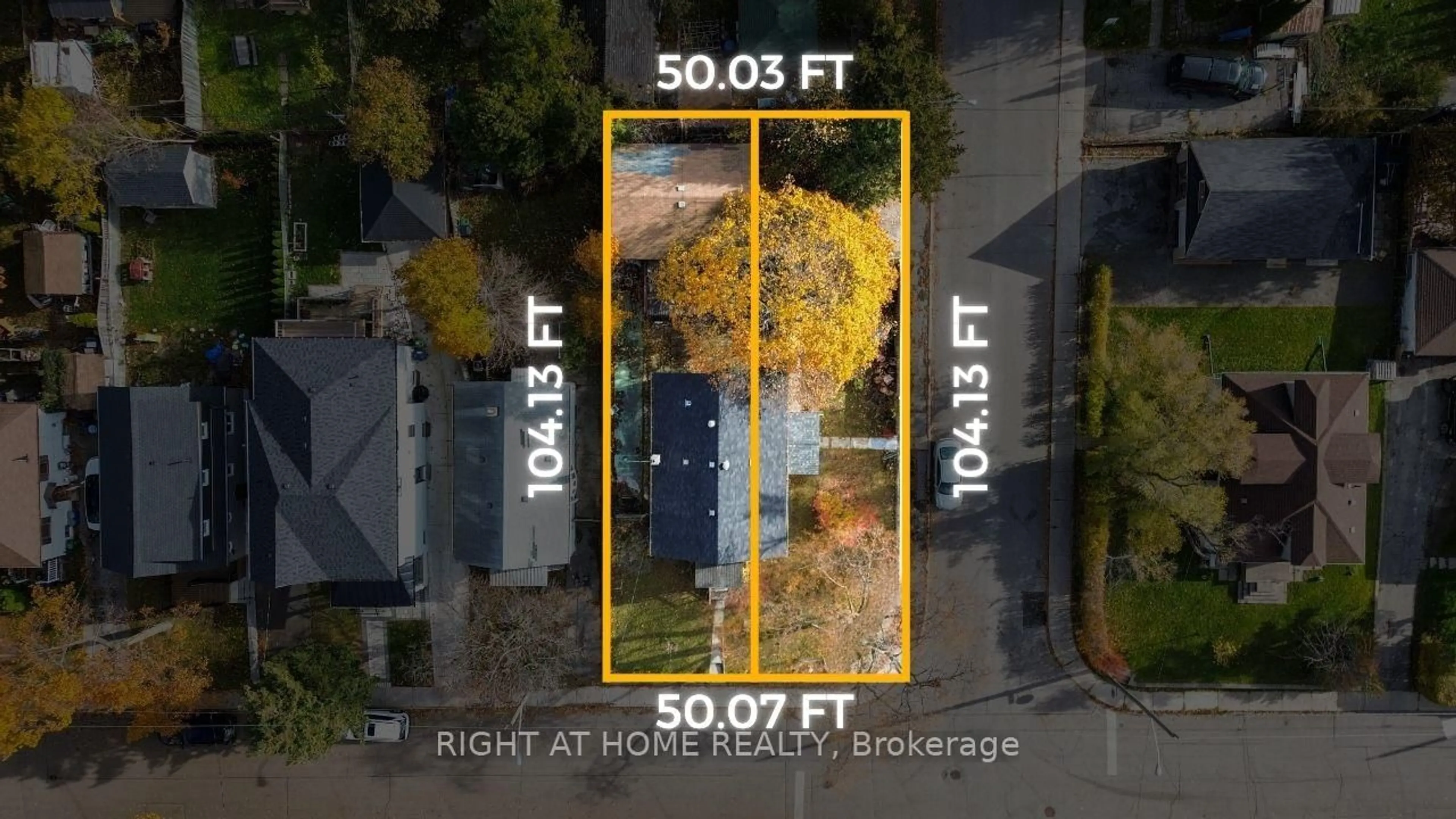 A pic from outside/outdoor area/front of a property/back of a property/a pic from drone, street for 41 Bexhill Ave, Toronto Ontario M1L 3B7